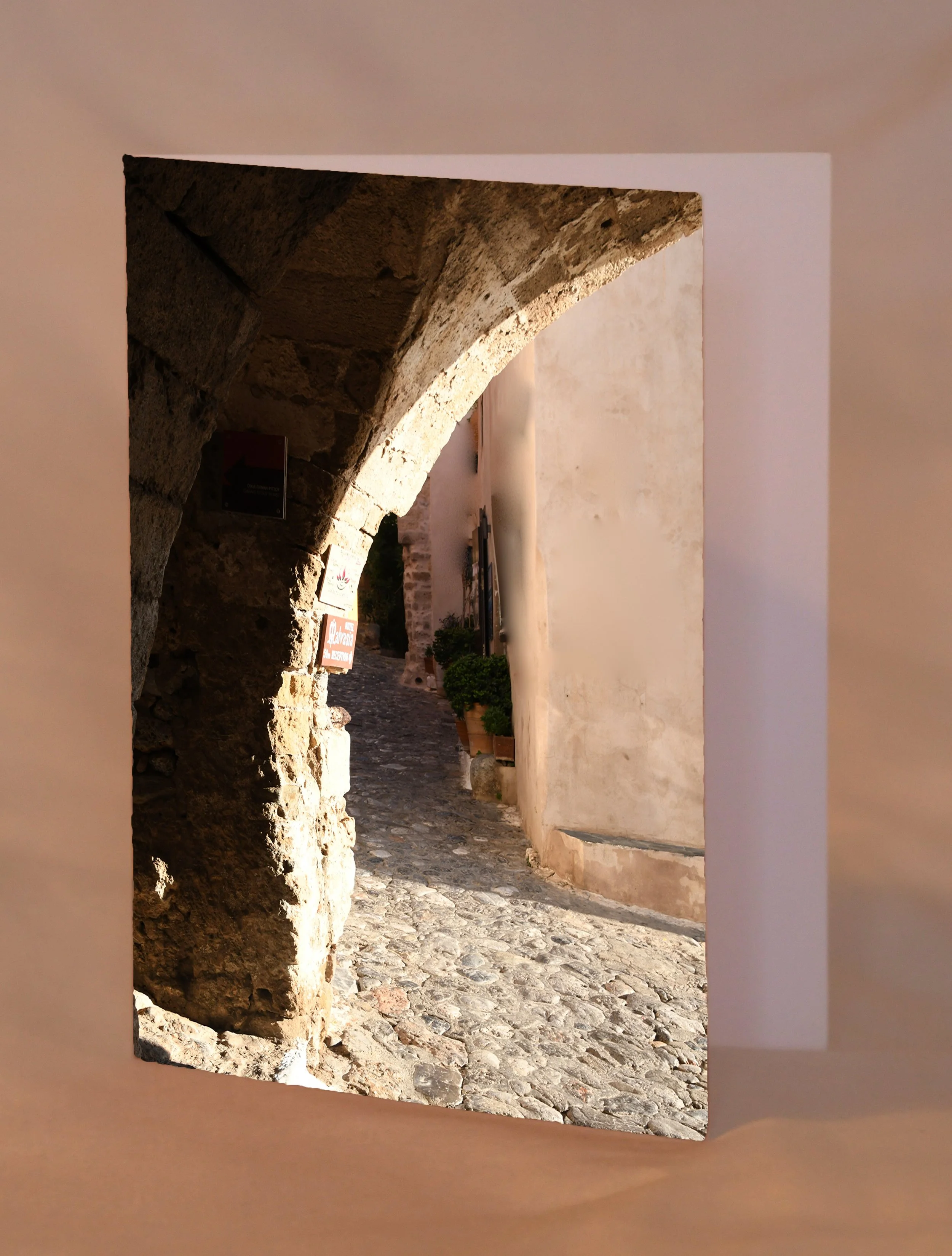StoneDoorway_placed.jpg