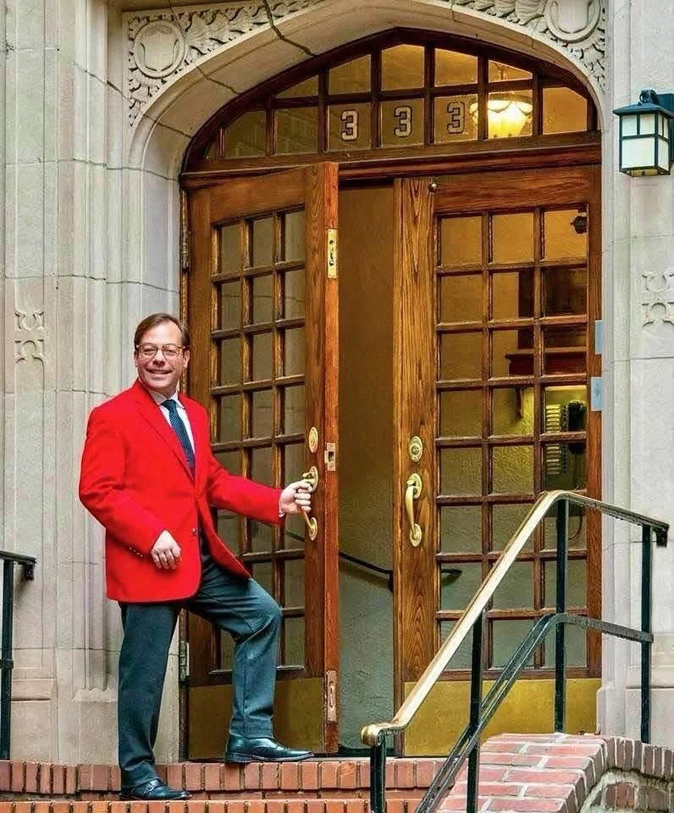 Red Jacket News.
The newest edition of Red Jacket News is on its way to you. Let me open the door to New York and New Jersey&rsquo;s best real estate, interior design, cultural moments, and most importantly, adoptable dogs from my friends at See Spot