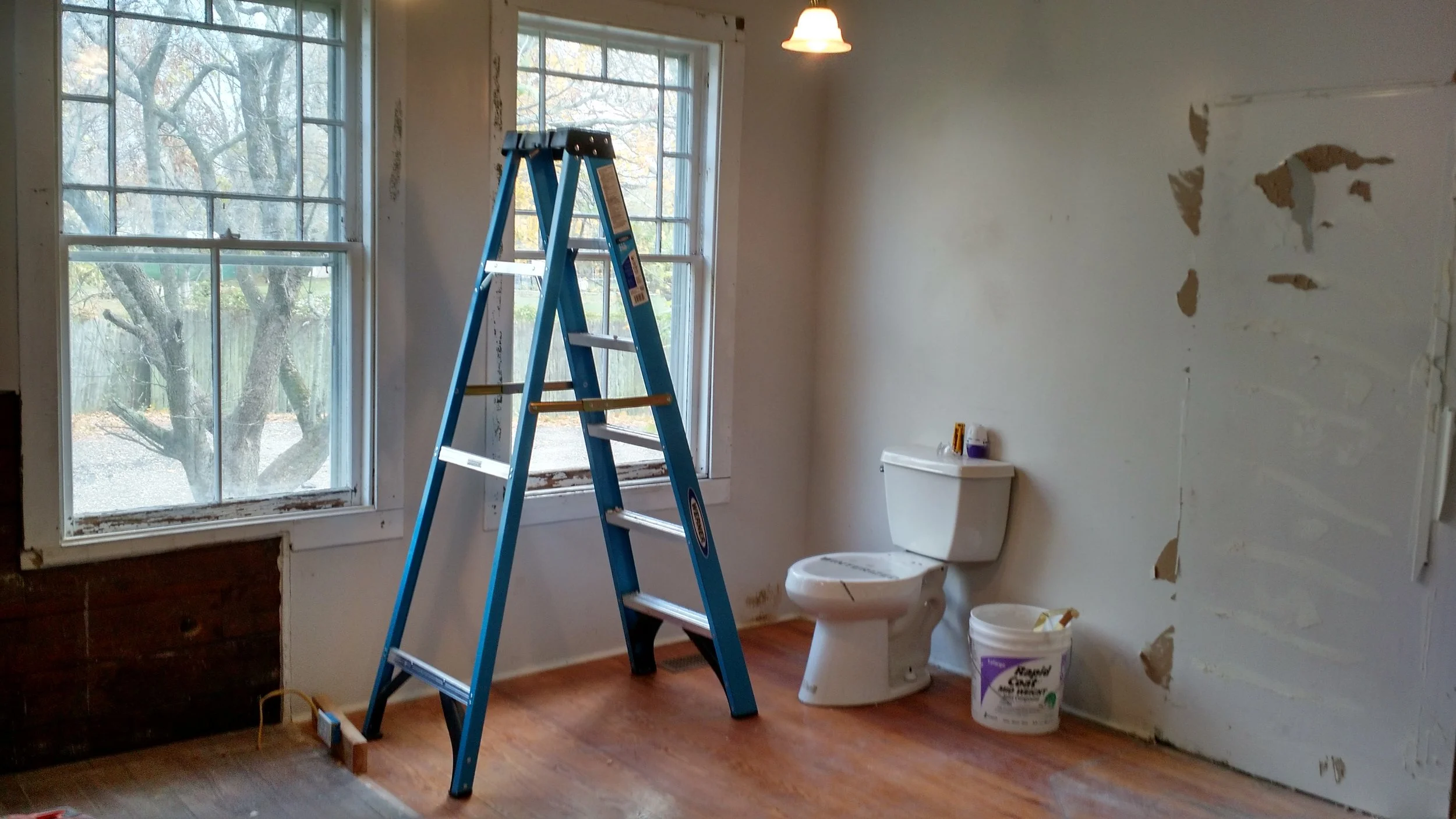 BEFORE - Master Bathroom - Content Reno.jpg