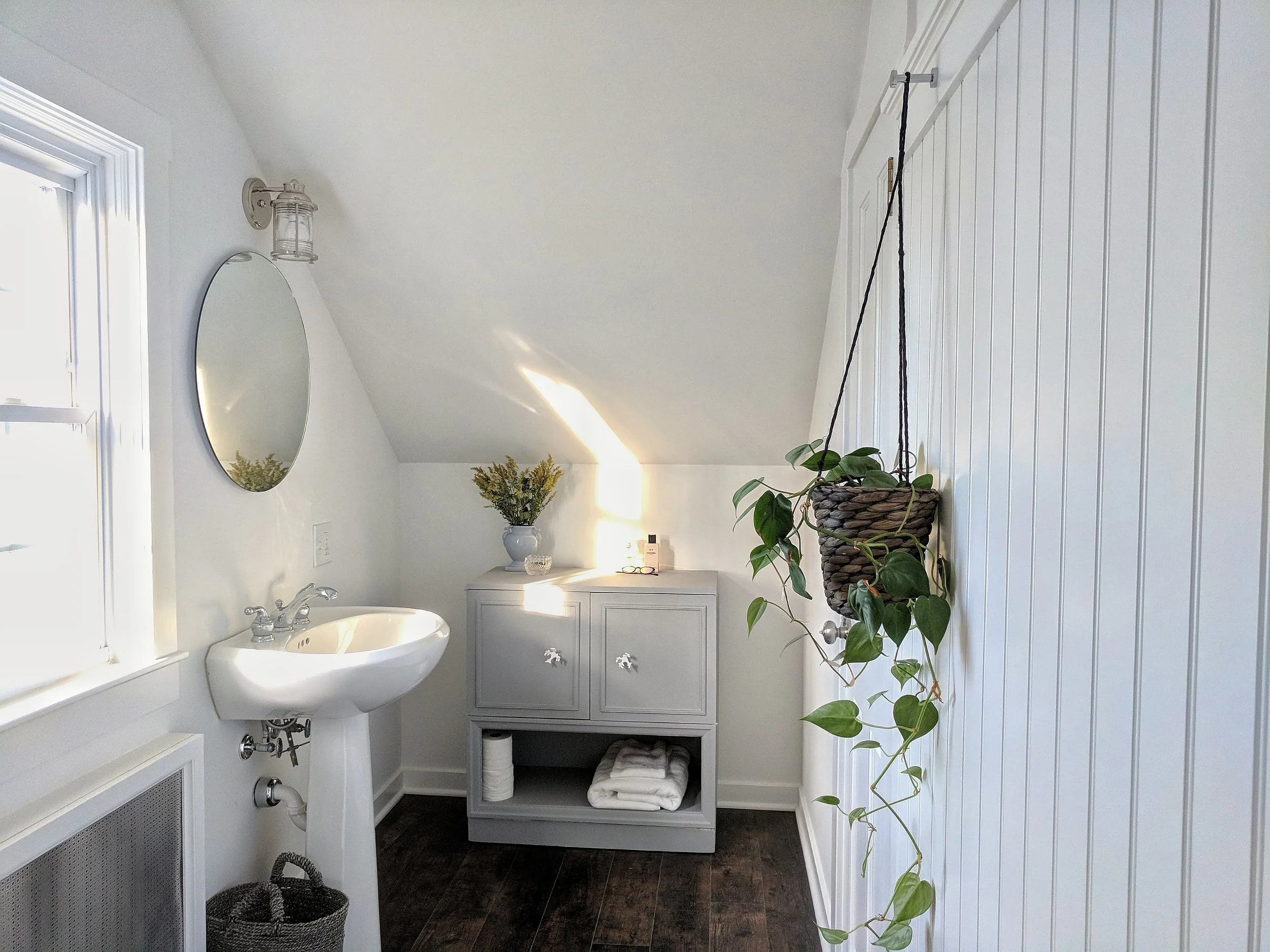 RENOVATION REVEAL: Susan and Carl's Pink Tile Guest Bathroom