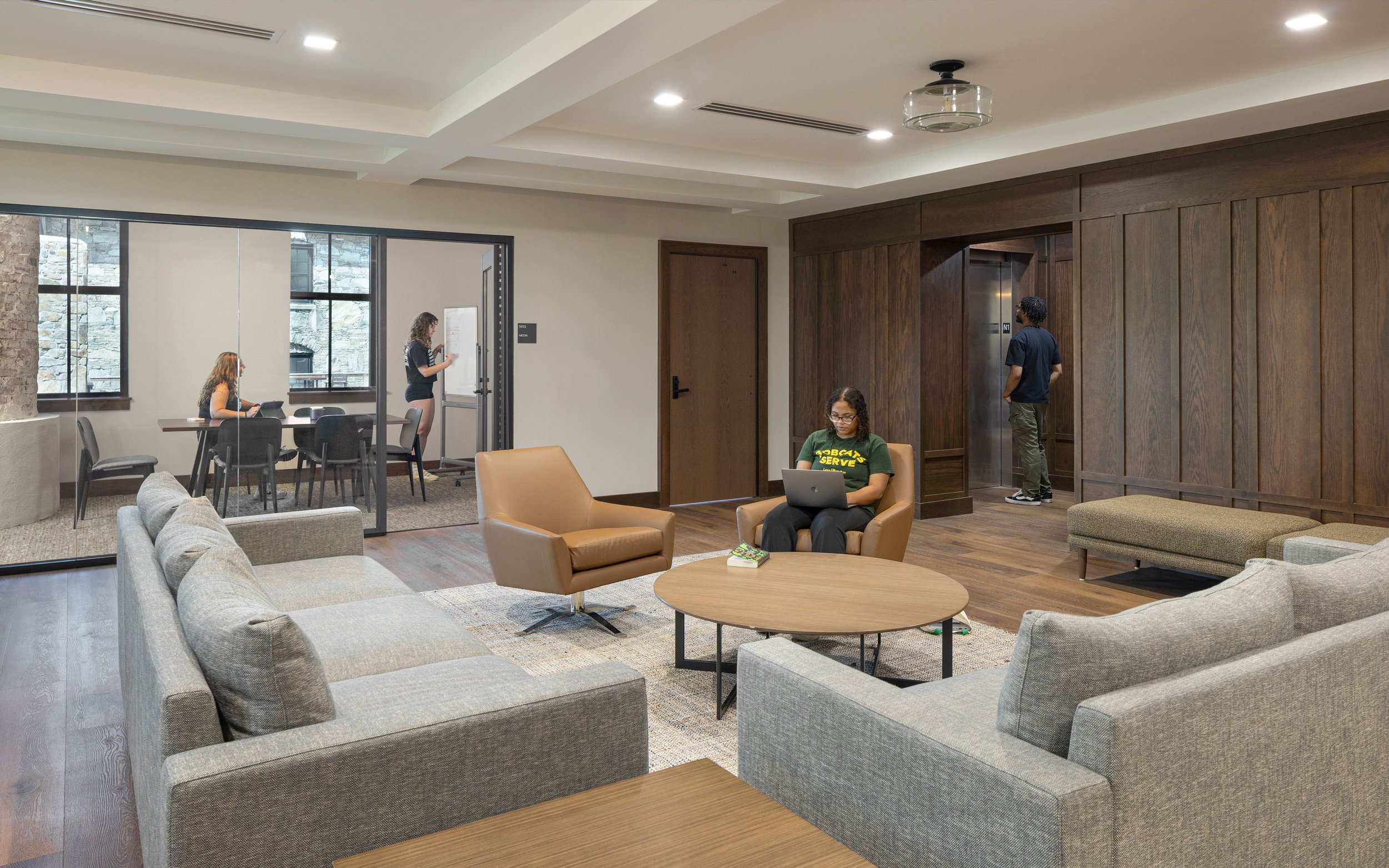 MHM-Architects-Lees-McRae-Commons7.jpg