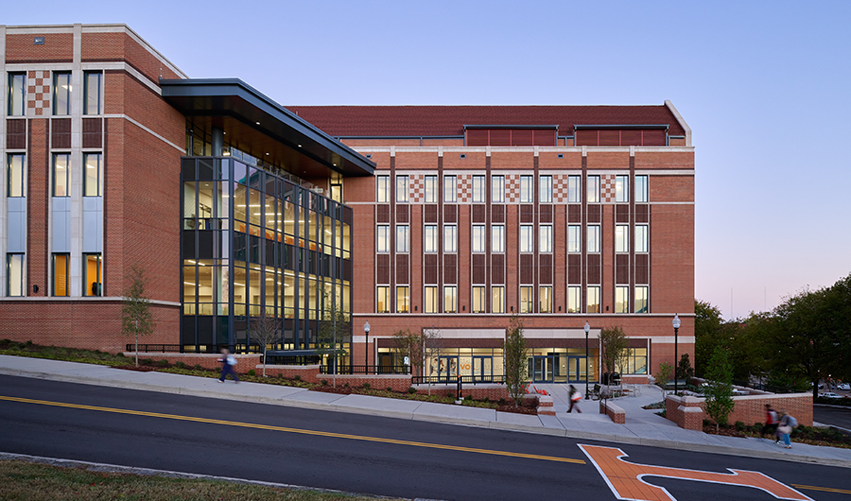 MHM+ASG-UT-Medical-Nursing-exterior5.png