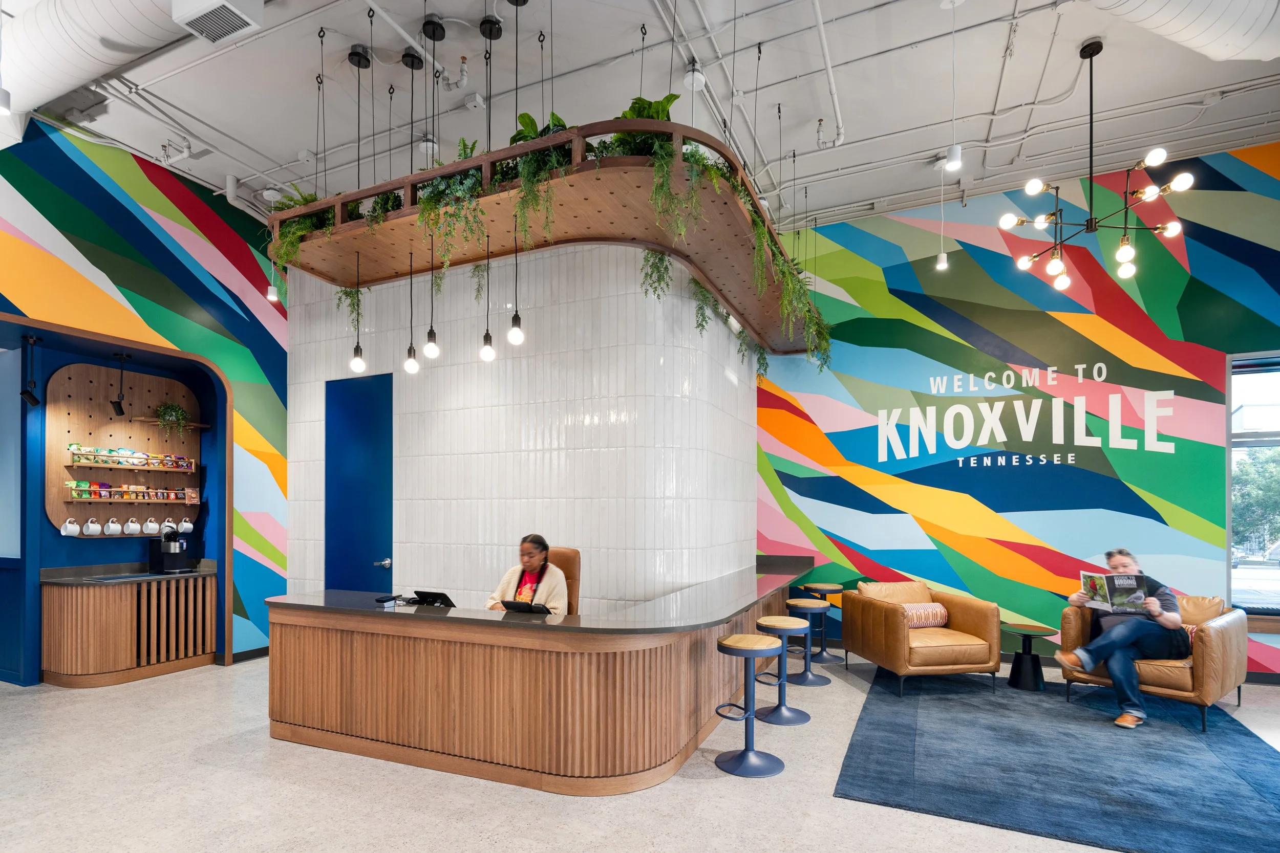 MHM-Architects-knoxvisitor-reception-no-people.jpg