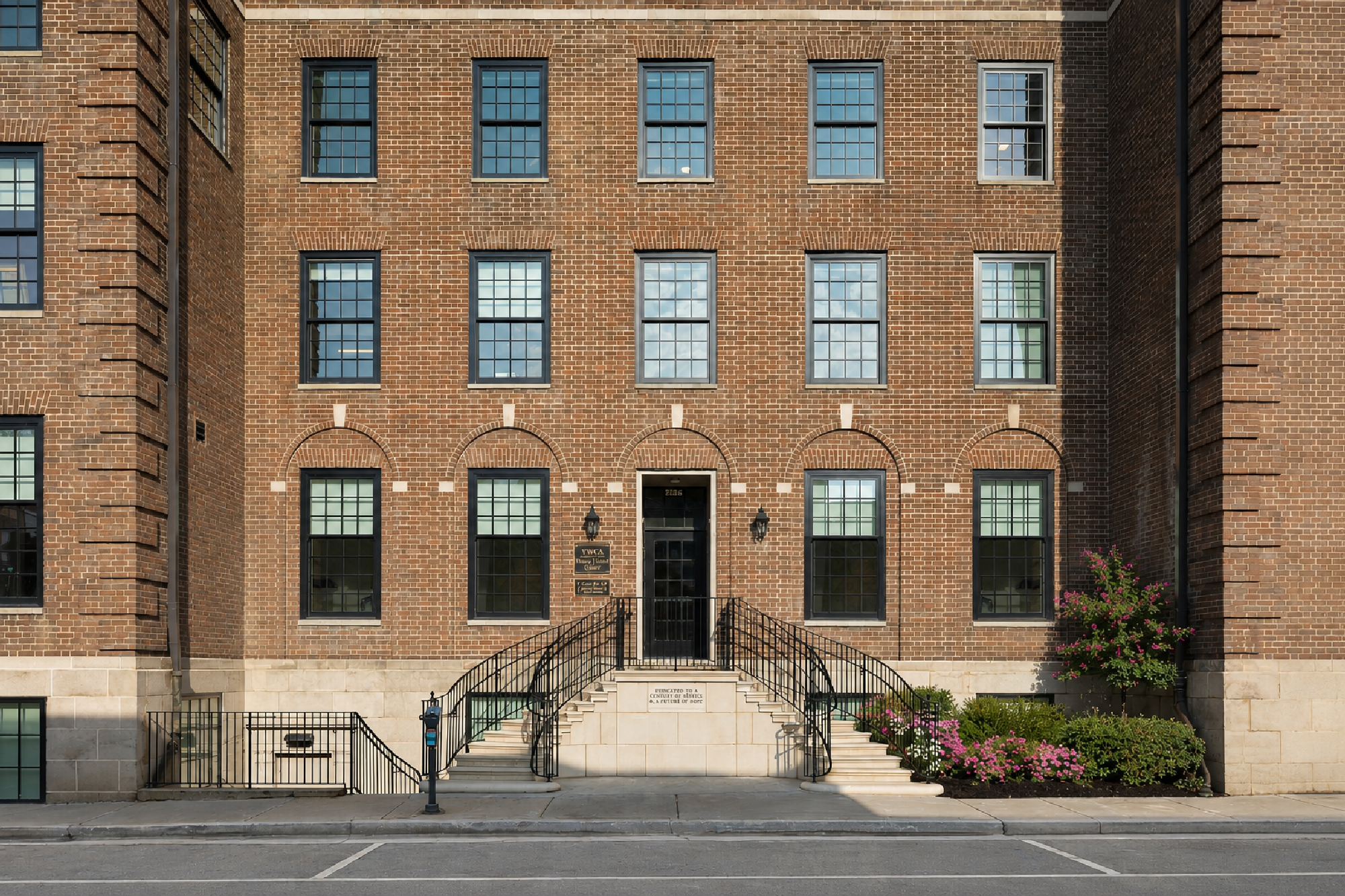 MHM-YWCA-Knoxville-Exterior.png