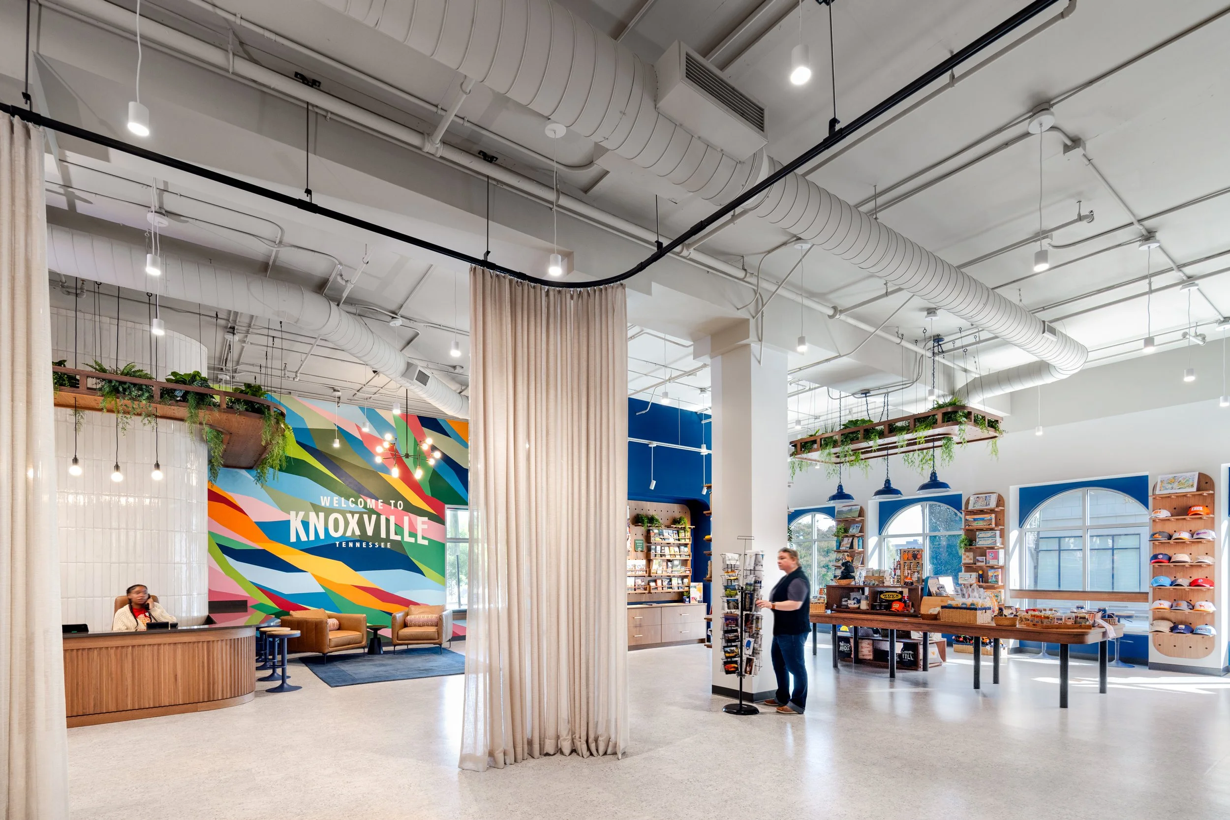 MHM-Architects-knoxvisitor-floor-blur.jpg