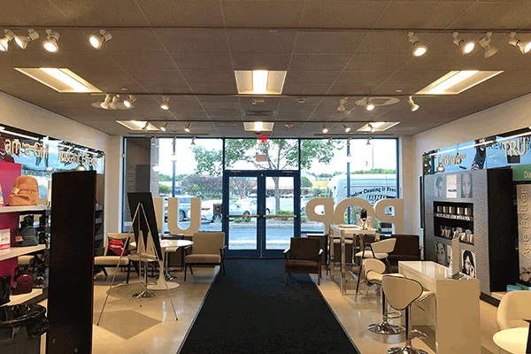 R|Evolution Pop-Up Arrives in Tanger Outlets