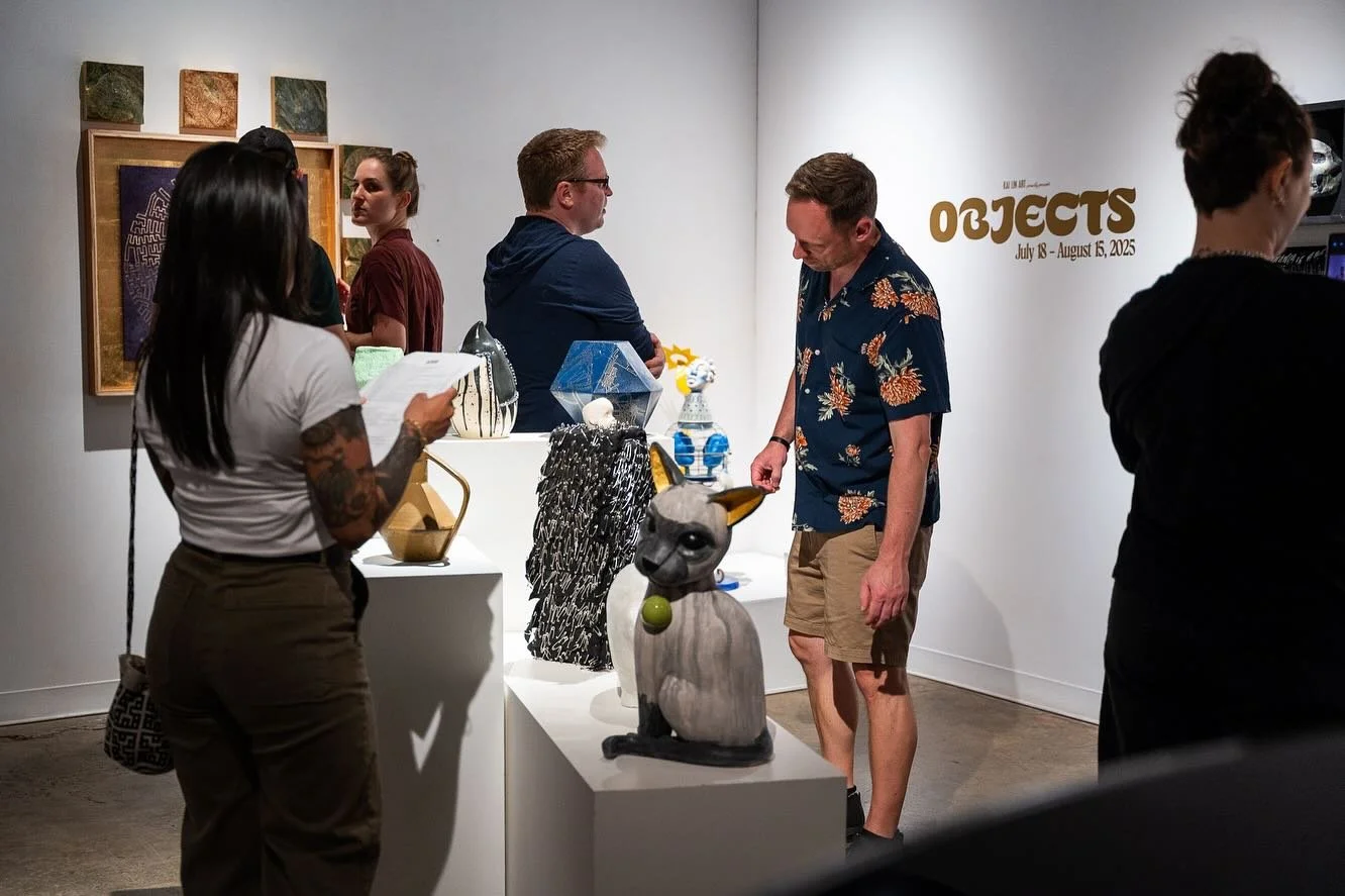 People looking at objects looking at people @kailinart 🎨🫶🍉