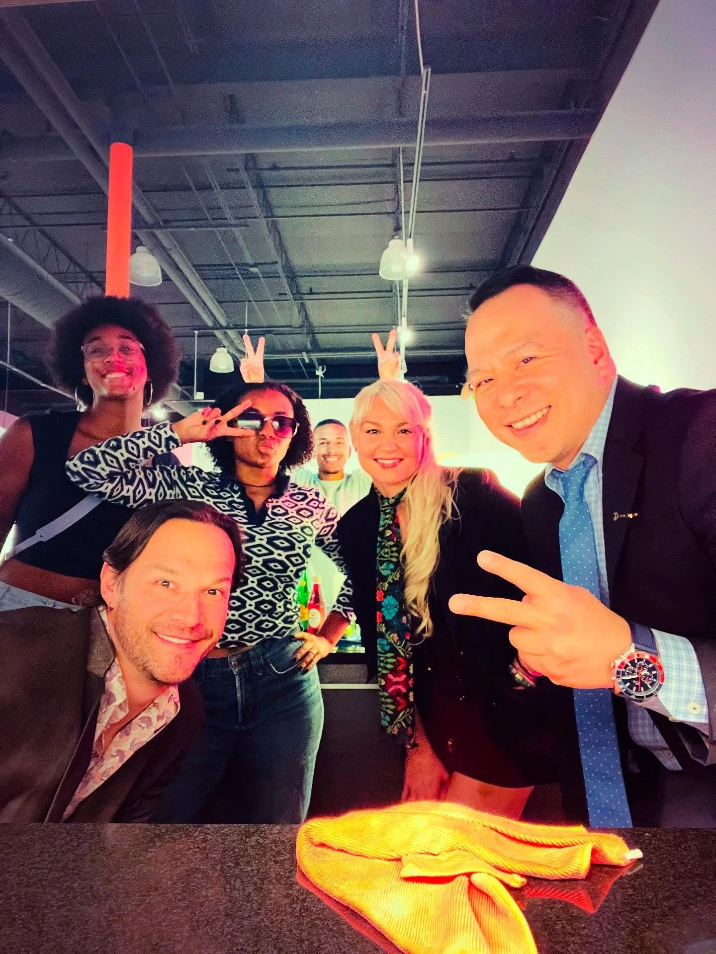 And just like that #mythos opens @kailinart 🥳🎨🎷