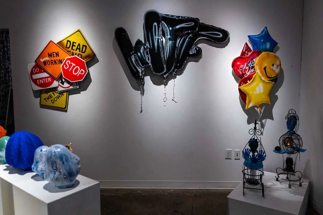 NGL these are #lowkey #marvelous @lowkey_lyss now on exhibition for #marvel and available DM @kailinart for inquires #merrymerry 💘🎨🎄🎶🎉🙏🏆

Thanks for the 📸 @visualsage