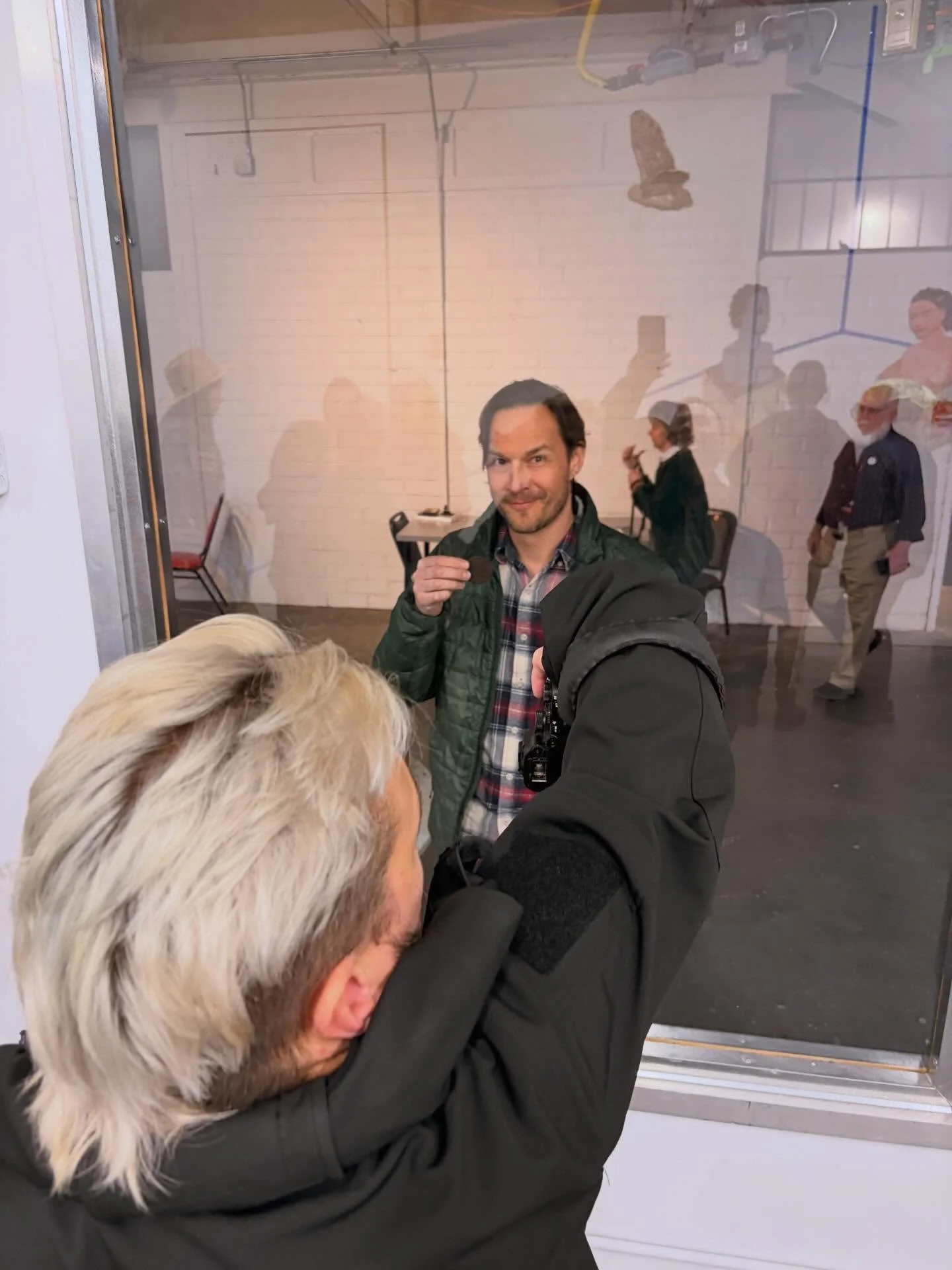 First #artband adventure to @the_end_project_space @tennessee_gallery to see @larkinford and @jenadostart for their solo shows with @valentin_sivyakov @visualsage @threecrows @daisyanne.art and some good studios @leibert.studio @craigdrennen 🎊🍾🥳