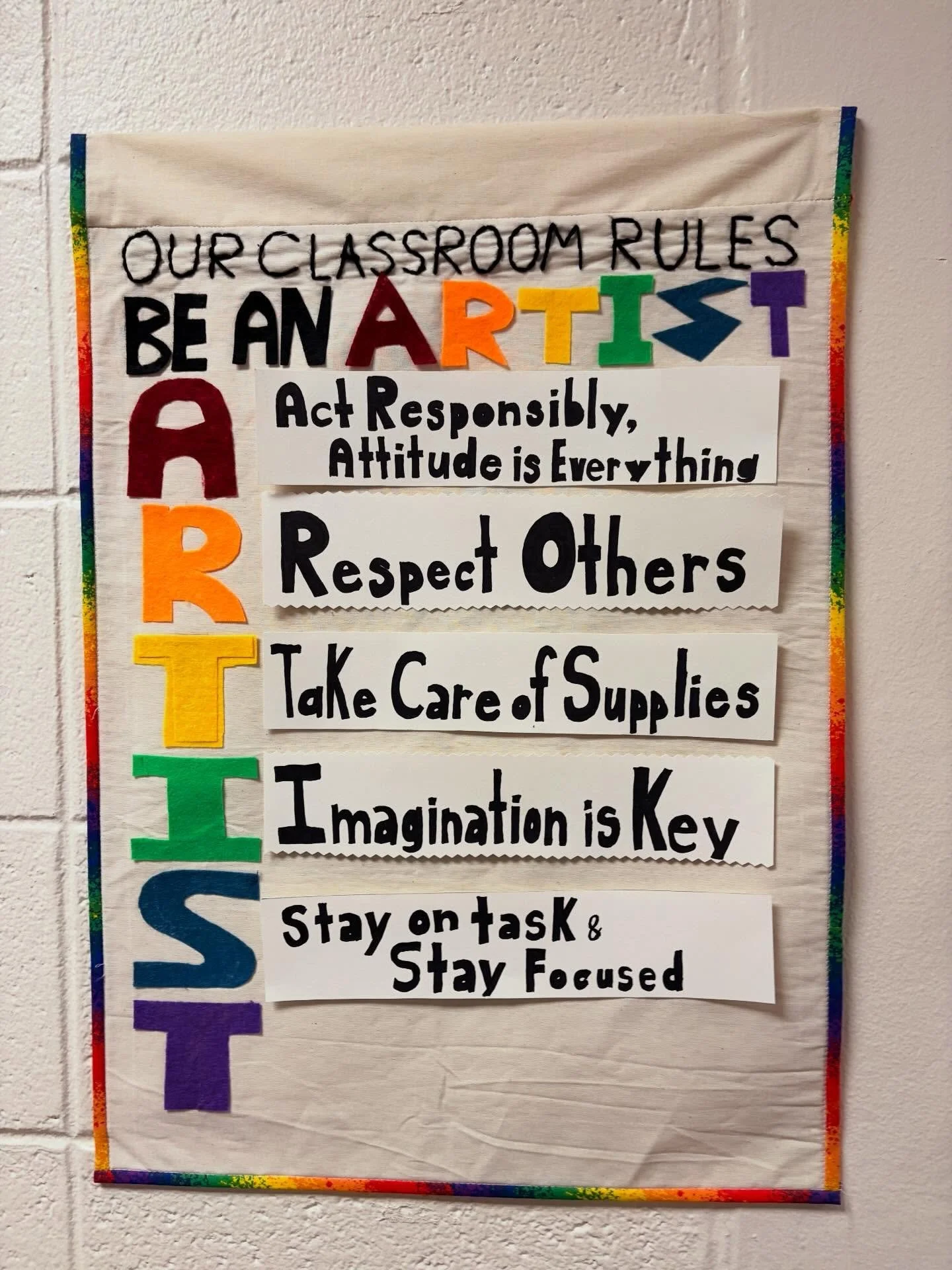Grateful to @dr.artdewale for your invitation to visit @gsu_artdesign @gsuarts for senior portfolio reviews with professor @threecrows and artist @daisyanne.art 

What an incredibly vibrant and forward thinking group of individuals creating work that