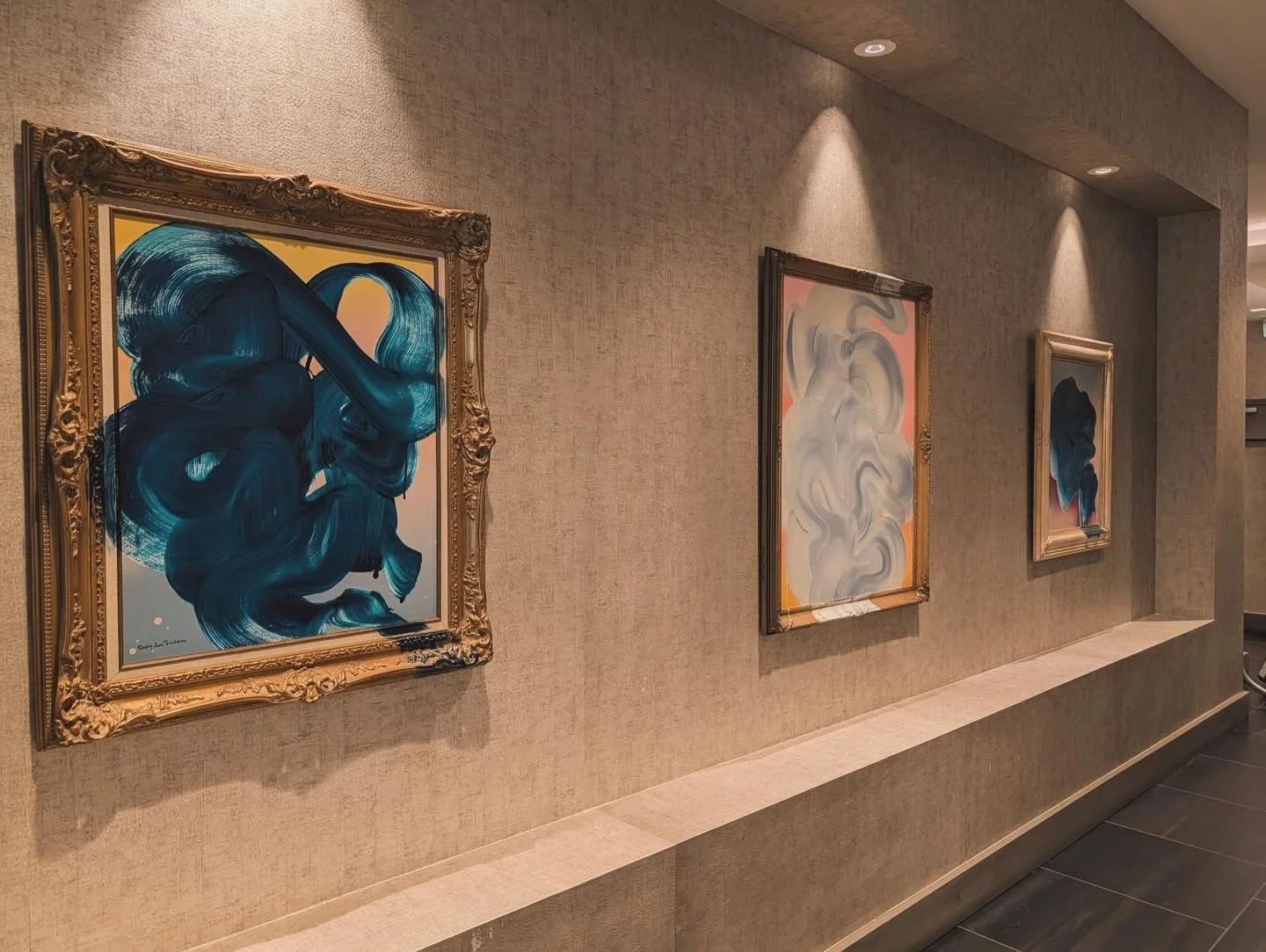 Now currently on exhibition at @piedmont_house these two titans @daisyanne.art and @thehaplessprintmaker 🏆🫶🌷 

DM @kailinart for inquiries and details