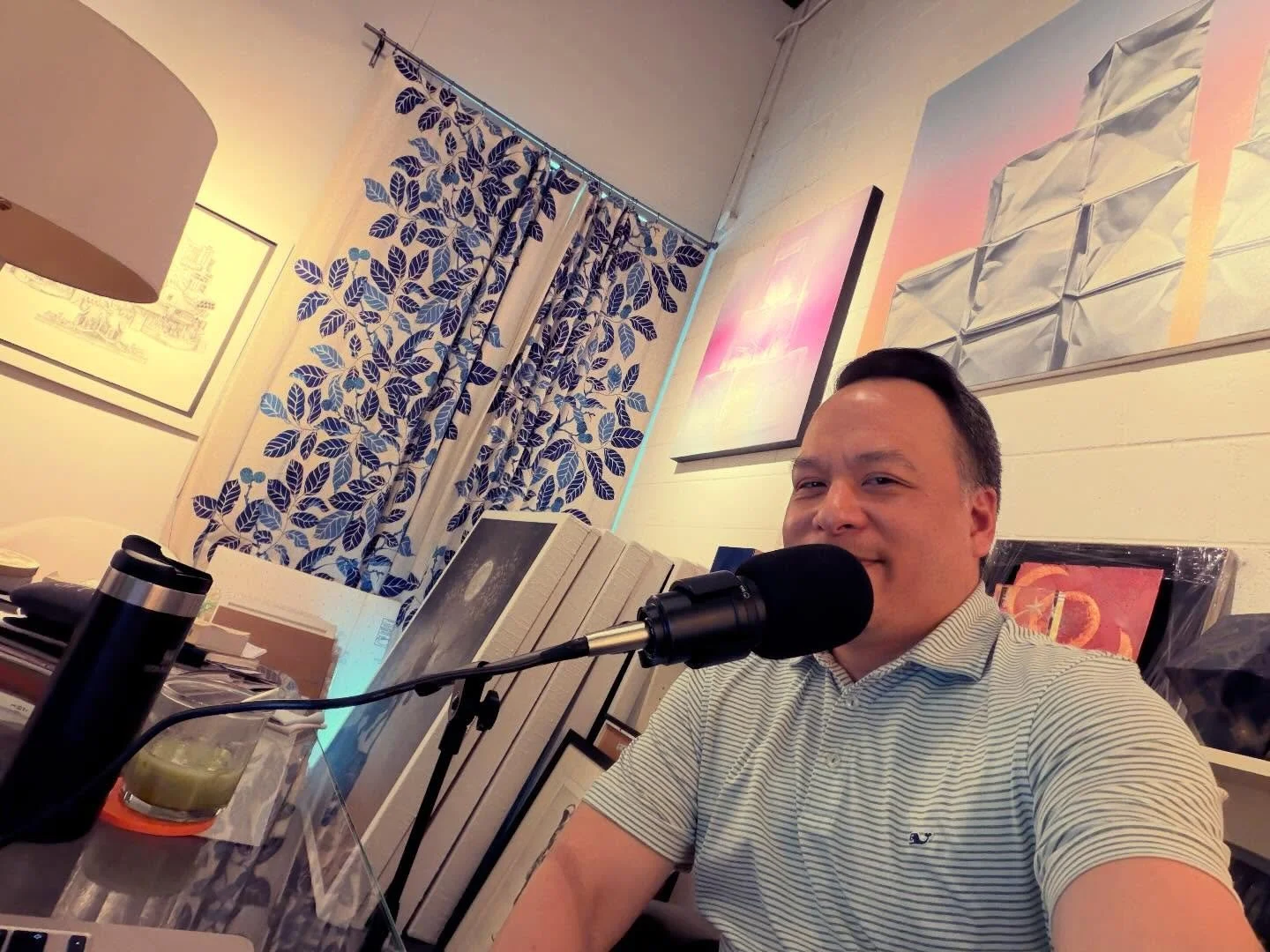 A nice visit from @kevinwillpaint of @strandpodcast for a conversation on the state of art over the past 18 years @kailinart 🎤🎨💭