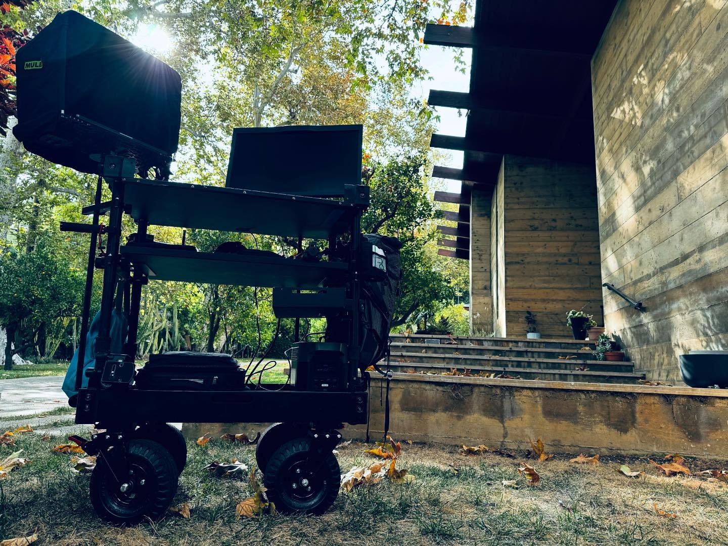 First day on set with the new DJI transmission - clients are inside a home with 7ft concrete walls and we are shooting outside - full signal 🤌