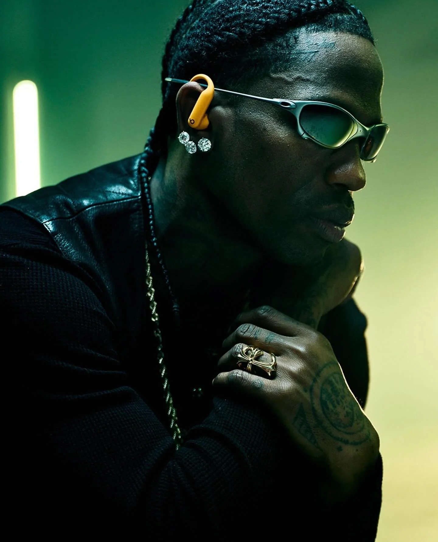 @travisscott for Beats - Shot on Location In Tokyo Japan 🇯🇵 Shot by @anthonymandler 💡 @timwyoung 🎨 🖥️ @scotthughmitchell 🐈&zwj;⬛