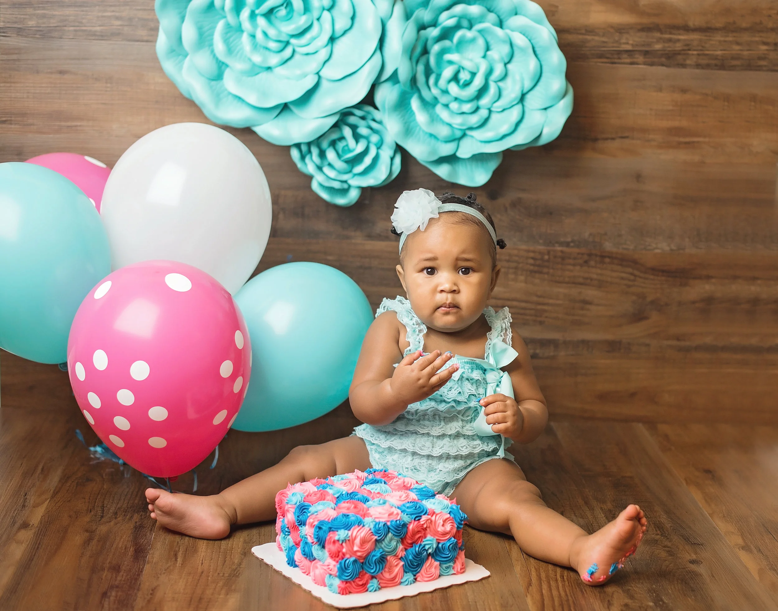 hillsborough cake smash photos first birthday photographer family pictures