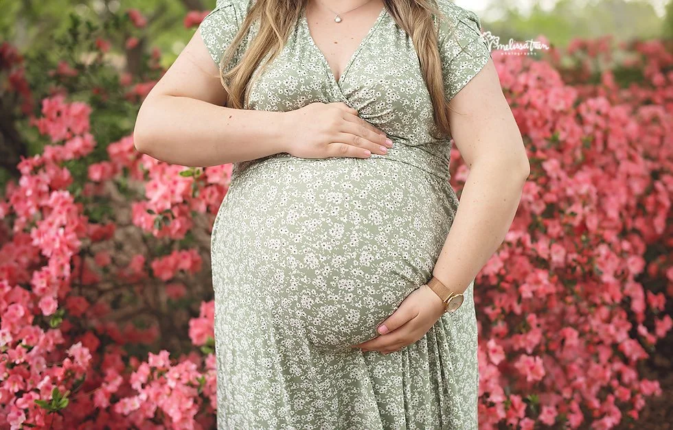 floral-themed-maternity-poses-garner-pregnancy-portraits-clayton-photographer-selma-nc-family-photos.jpg