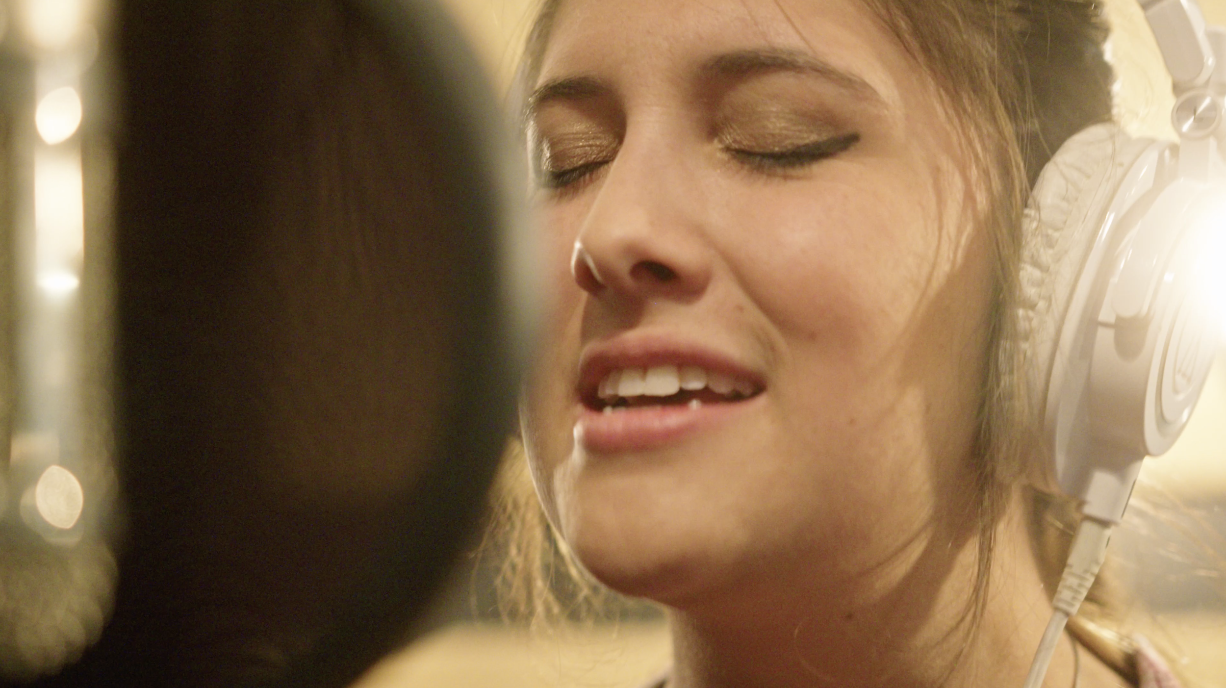 Kickstarter Campaign for Second EP "Sophisticated"