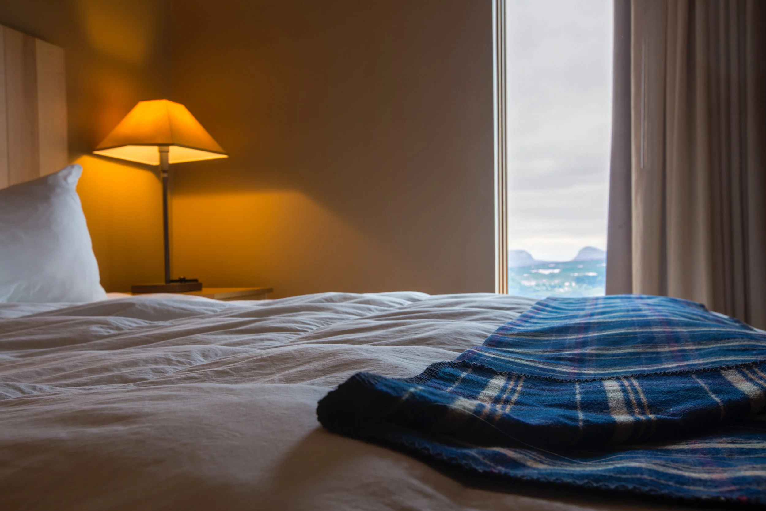 bed hdr 2.jpg
