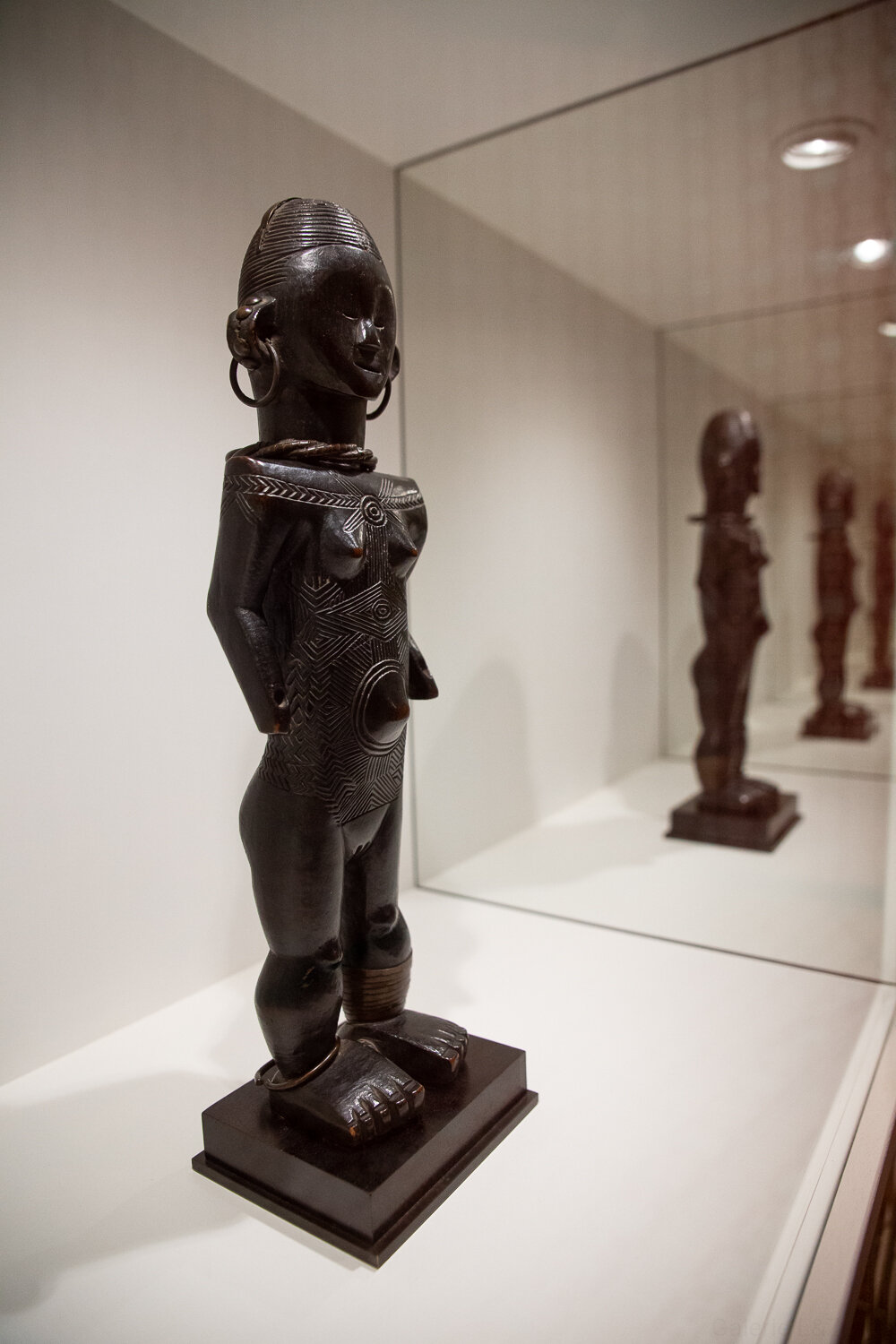 Statue Boa, R. D. Congo - Galerie Yann Ferrandin