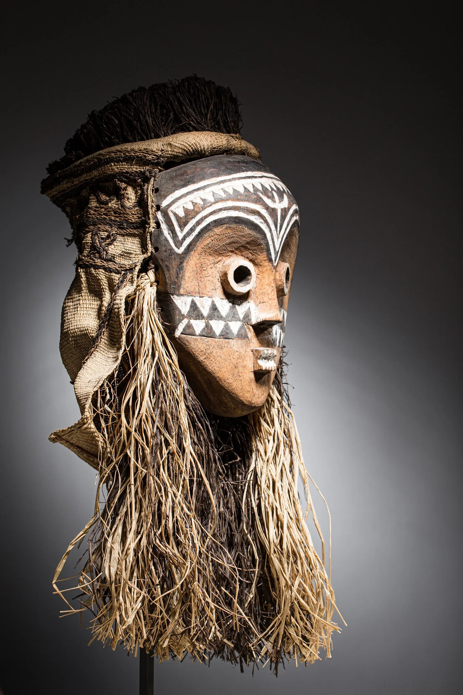 masque-pende-congo-art-tribal-afrique-2.webp