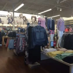 GAPGateway Mall Brooklyn