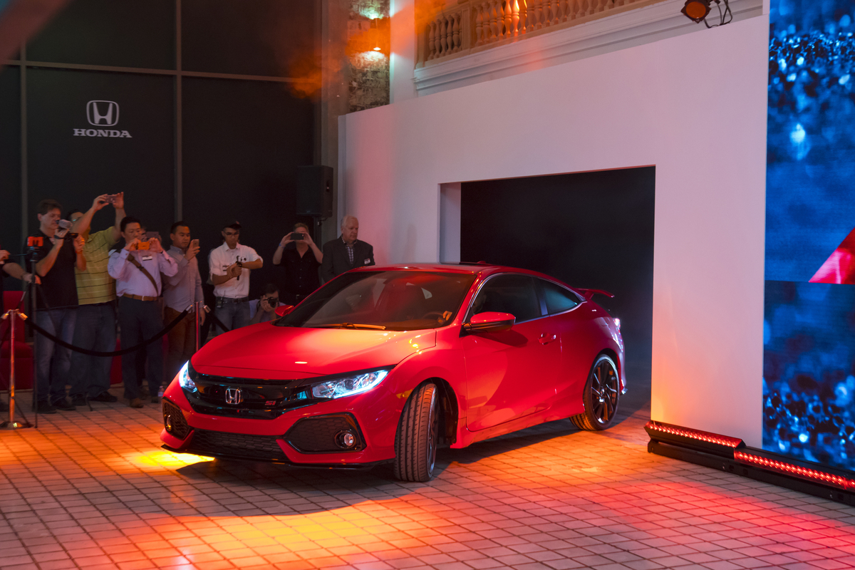 Honda_Civic_Si_Prototype_05.jpg
