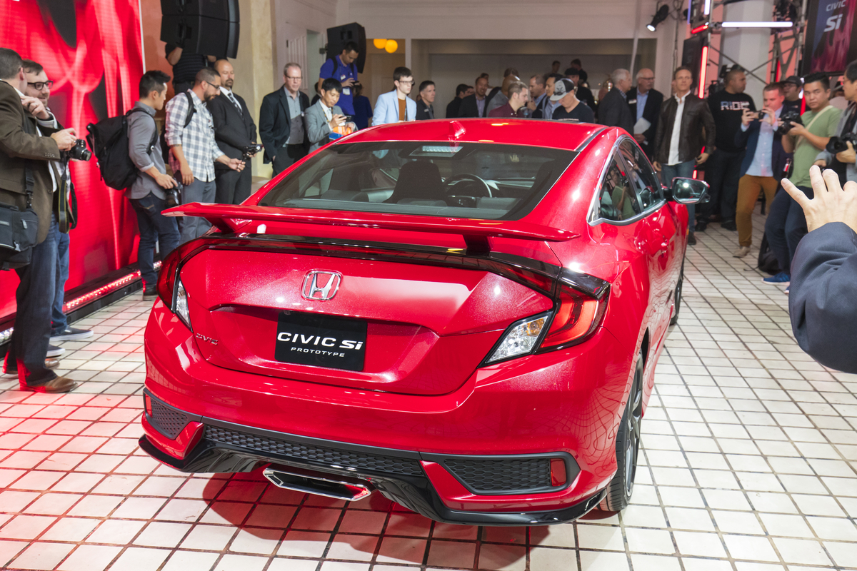 Honda_Civic_Si_Prototype_10.jpg