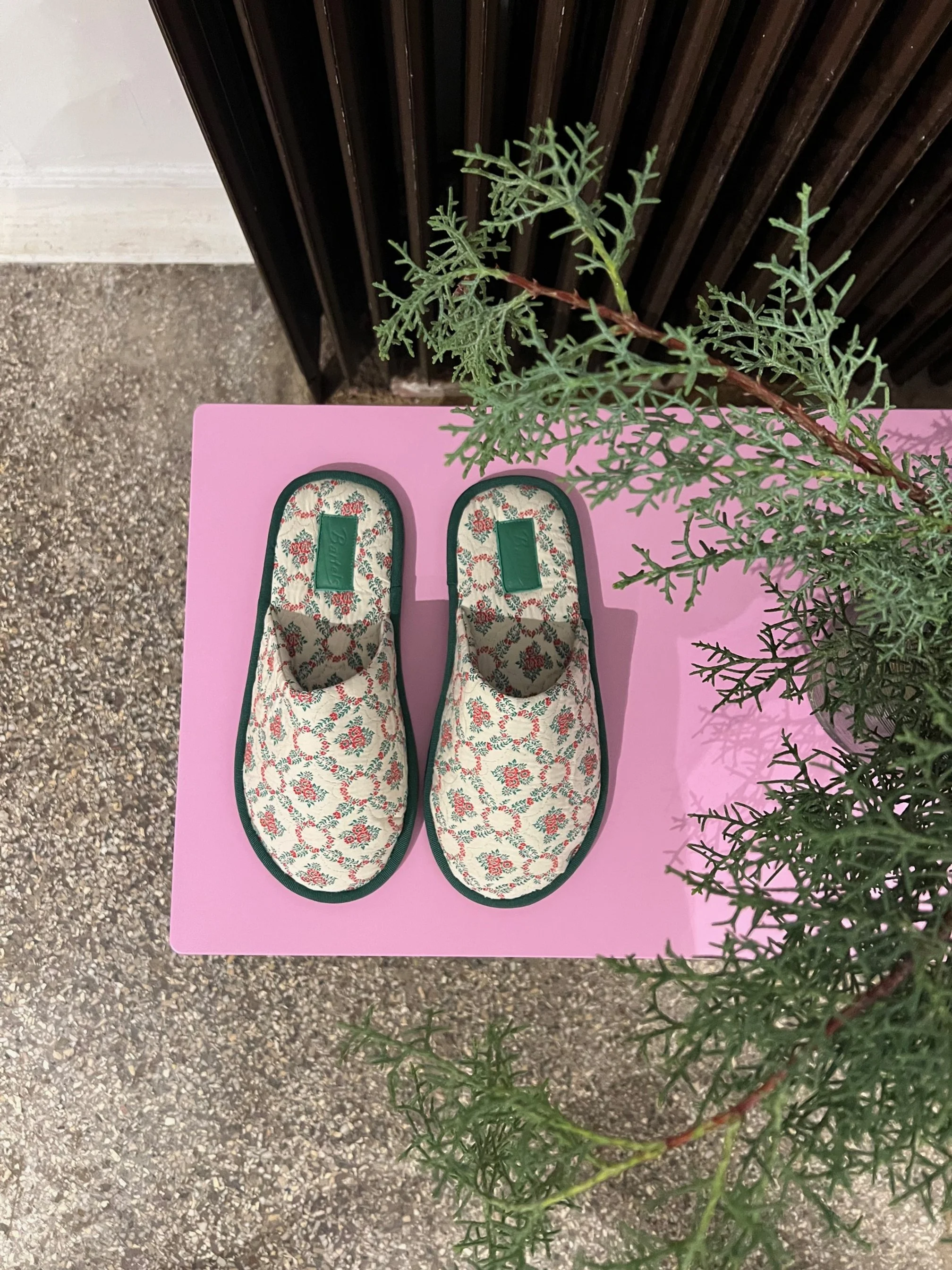 HOLLY - Limited edition Christmas Slippers