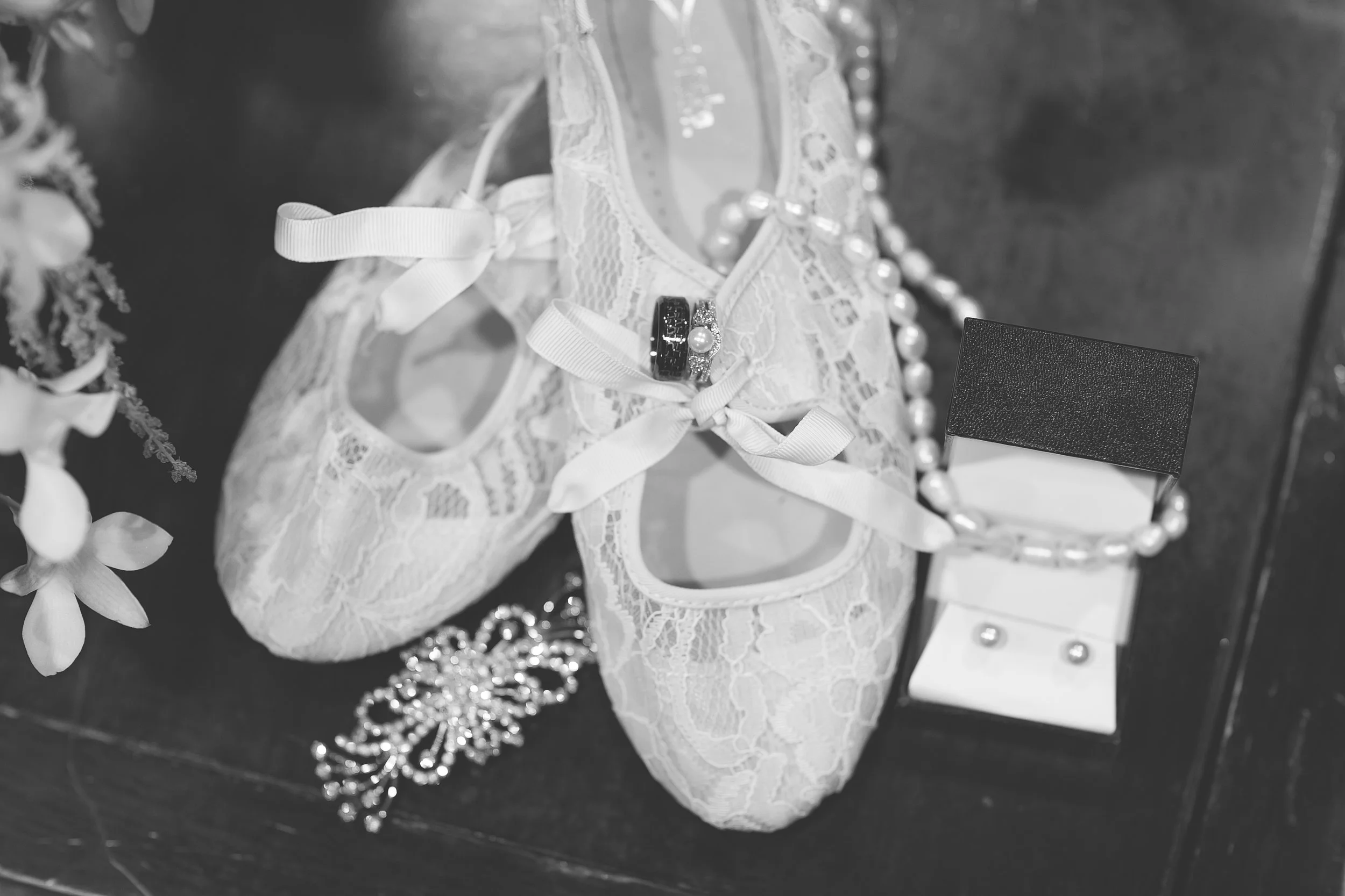 LankowWedding BW-9.jpg