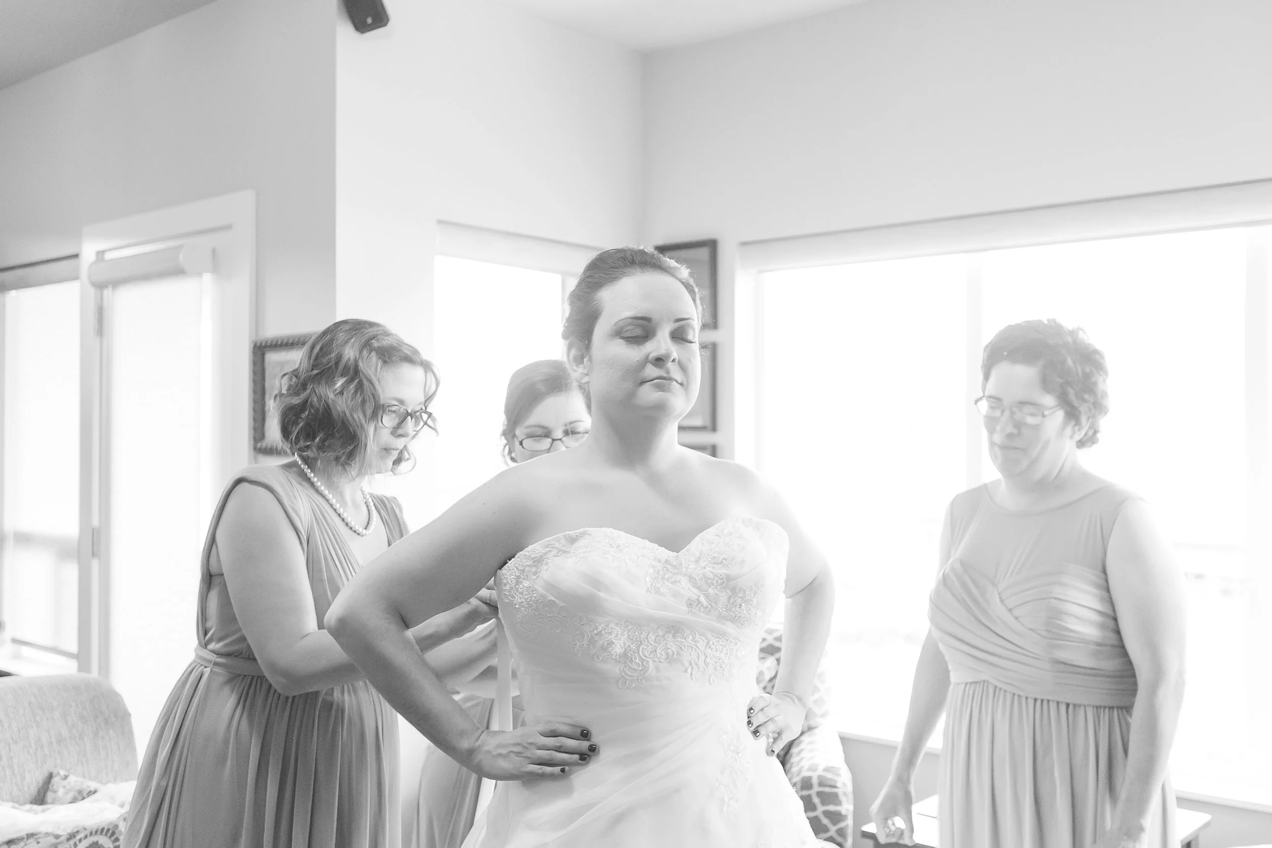 FaithJasonWedding_BW-20.jpg