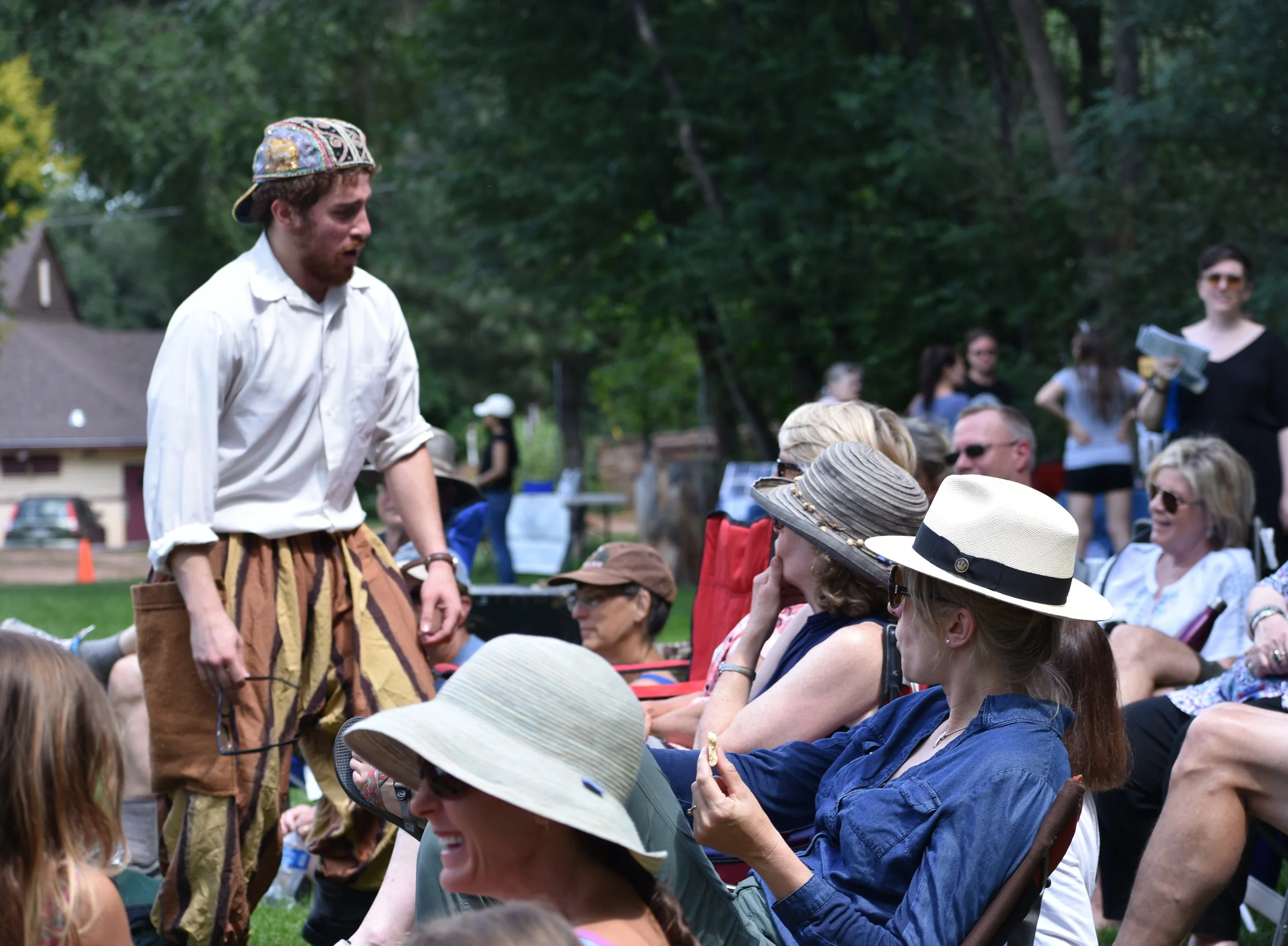PPB-Shakespeare Sean crowd.JPG