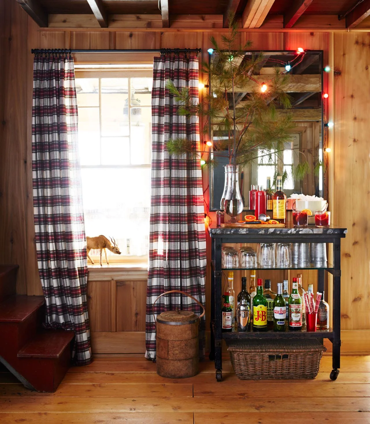 home-for-holidays-bar-cart-1215.jpg