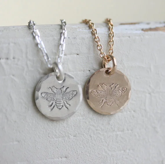 Bees_necklace_gold_silver_gift.jpg