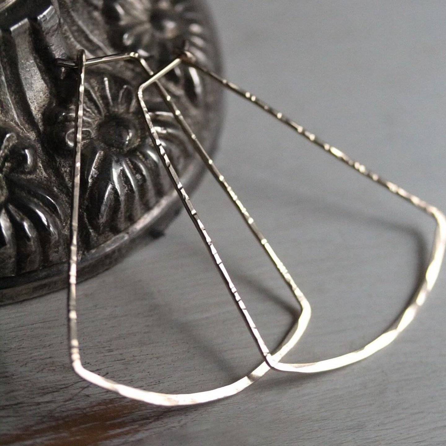 &bull; Shine On Earrings &bull;

Did you know these earrings are made of delicate little sunrays? 🌞 
Providing you with jewelry pieces that bring out your own personal shine brings me so much joy! 

- please visit www.pamelasusan.com directly to pla