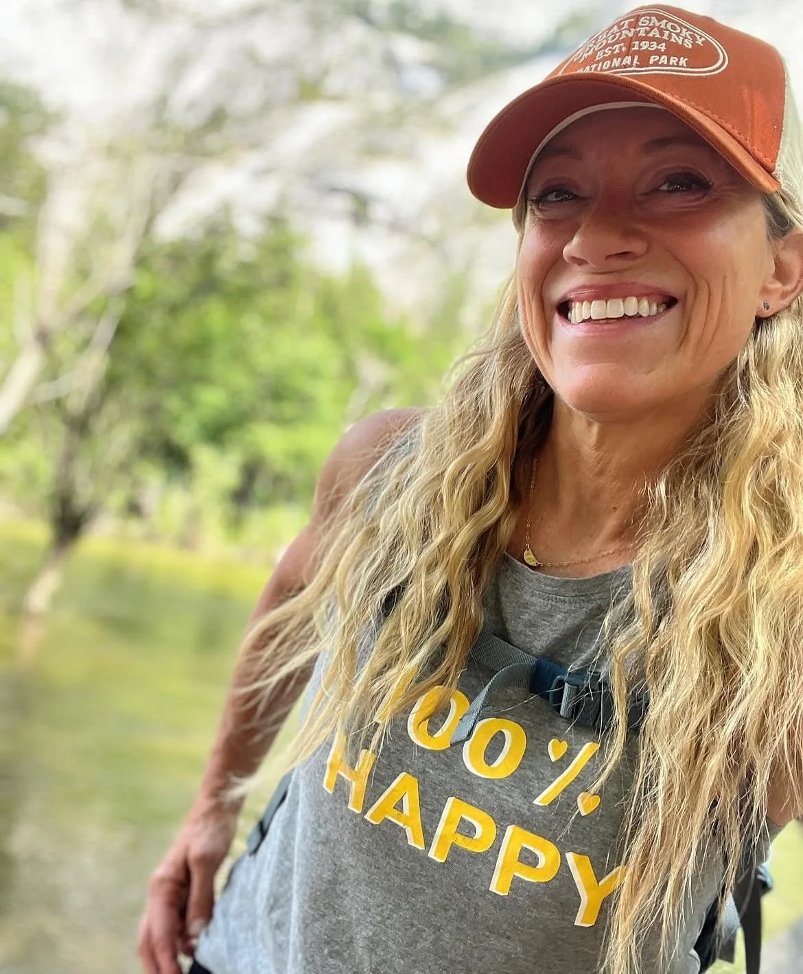Speaking of @doezieland it&rsquo;s hard to pick a favorite picture from over the years of her wearing my jewelry but I&rsquo;m I thiiiiink this might be the one - with that big beautiful smile above my Into the Forest necklace. 🌲 So fun to connect w