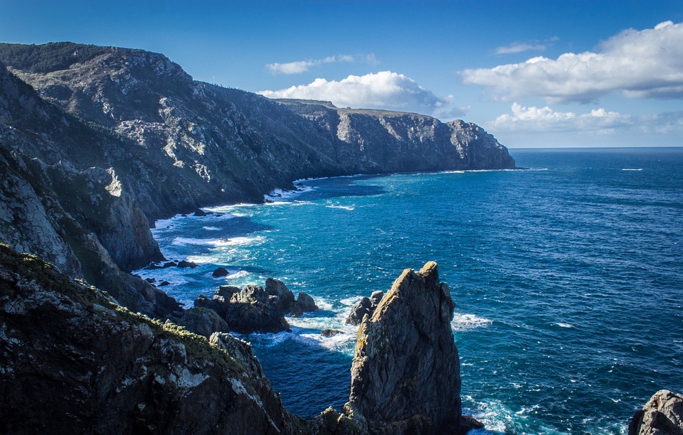 cliff-435781_960_720.jpg