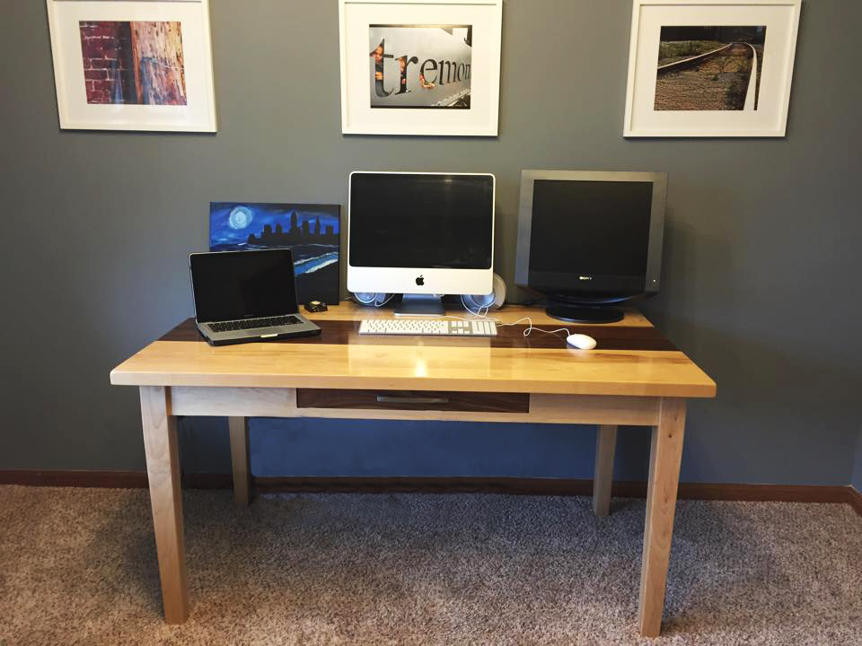 Desk Full View.jpg