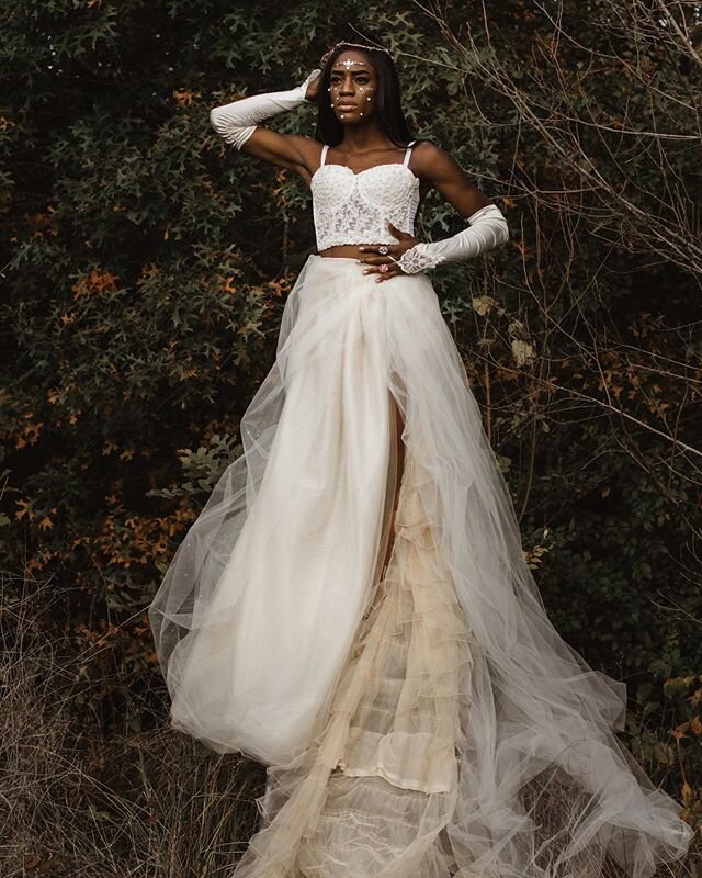 &ldquo; Project Diana &ldquo;

Model/Concept/Talent: @frankiphoenix 
Concept/Dress : @bowinertia 
MUA : @makeupbytalishakaye 
Styling : @stylemebiko 
Jewelry : @treasuresbykira 
Photographer : me @samwithhercam