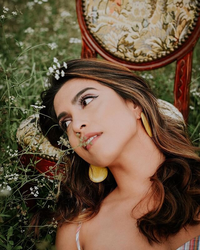 I&rsquo;m [not so] patiently waiting for Spring. 🌸
Model/Style/HMUA : @krystaaa17