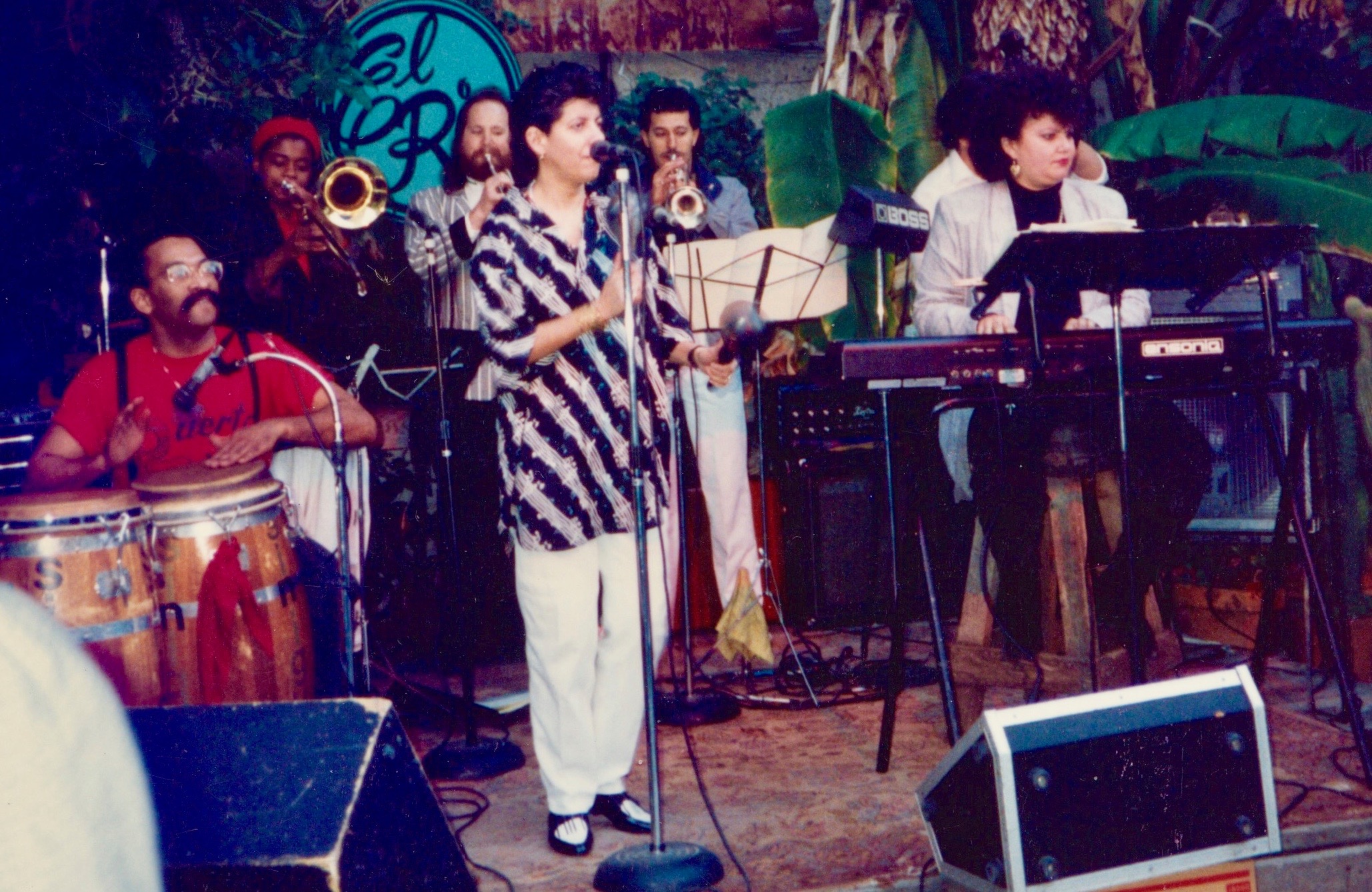 Sinigual at El Rio, San Francisco, CA