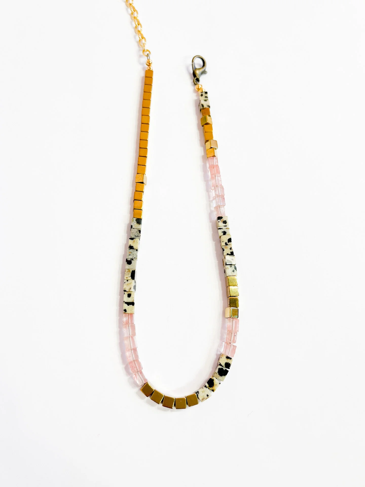 EAD8E5B2-E0D4-4C5E-9D3A-D8173A01E5E7