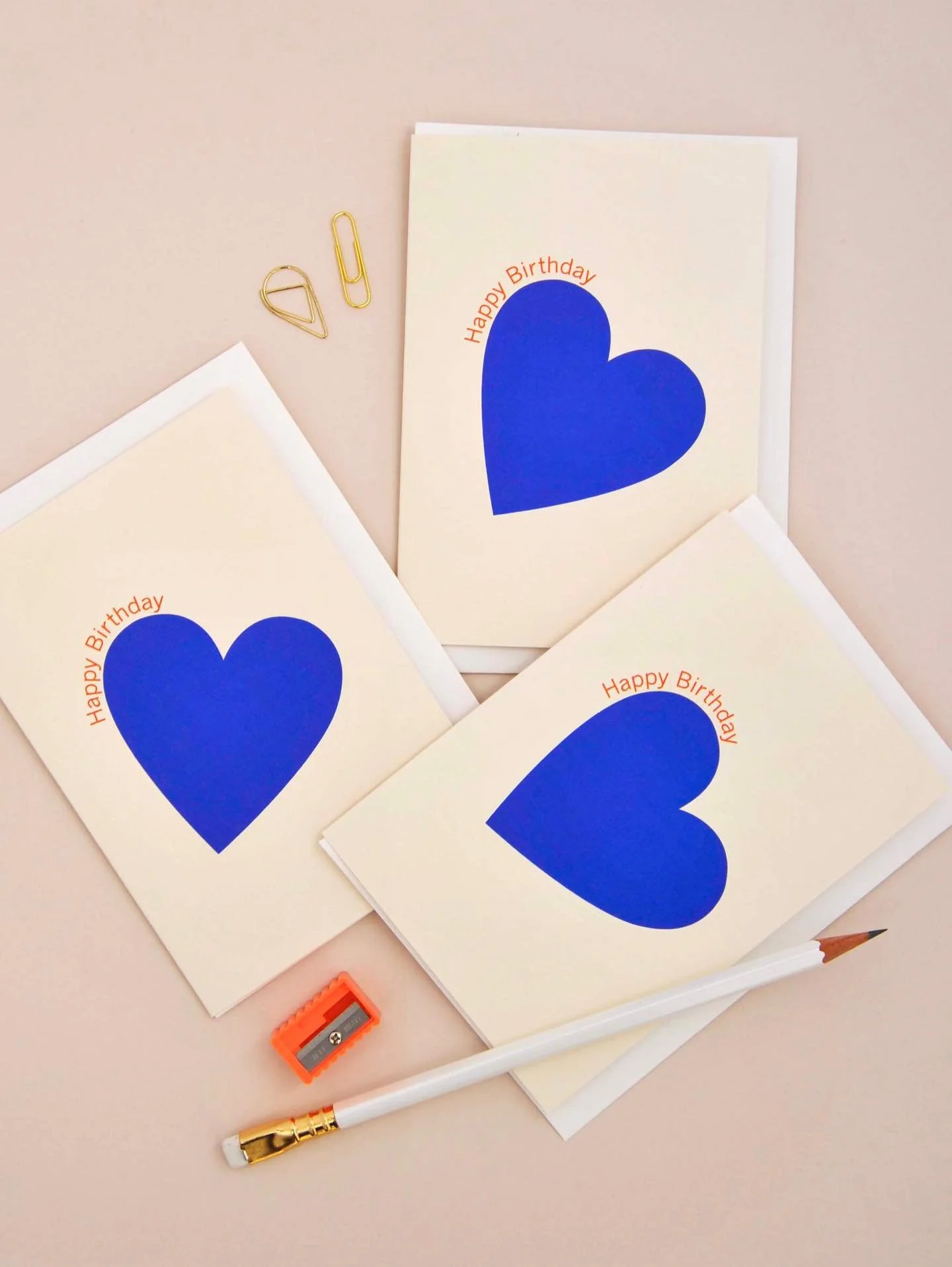 Can&rsquo;t  believe how much Royal Mail postage costs have gone up, which does make my job a bit more difficult if someone orders one card. Any other small indies finding this? So I&rsquo;ve been putting together some packs of 6 cards on my Etsy and