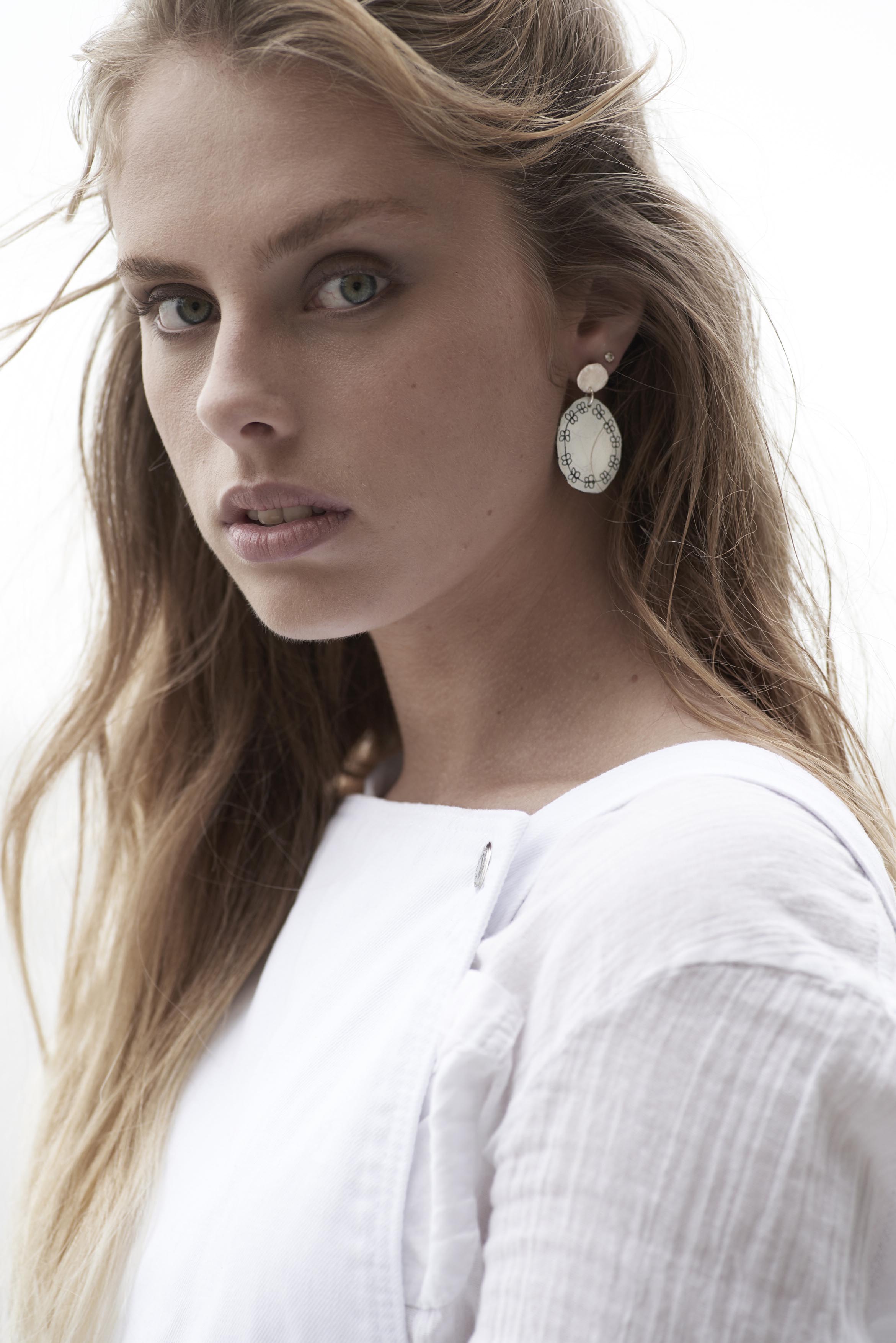 ovaldaisy-er_model_zoom.jpg