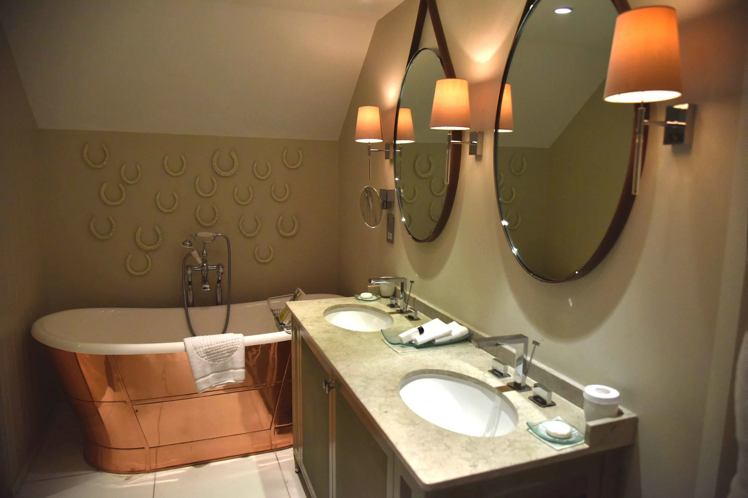 Stable Deluxe Rooms, Coworth Park Hotel & Spa, Ascot, UK. Image©thingstodot.com