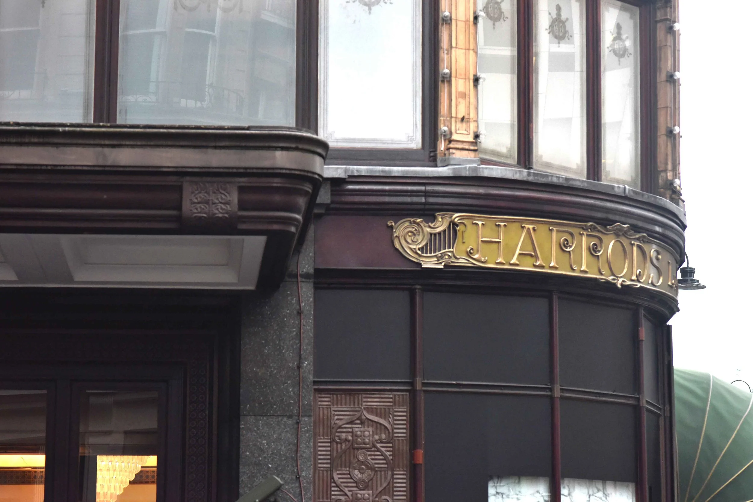 Harrods, London. Image©thingstodot.com