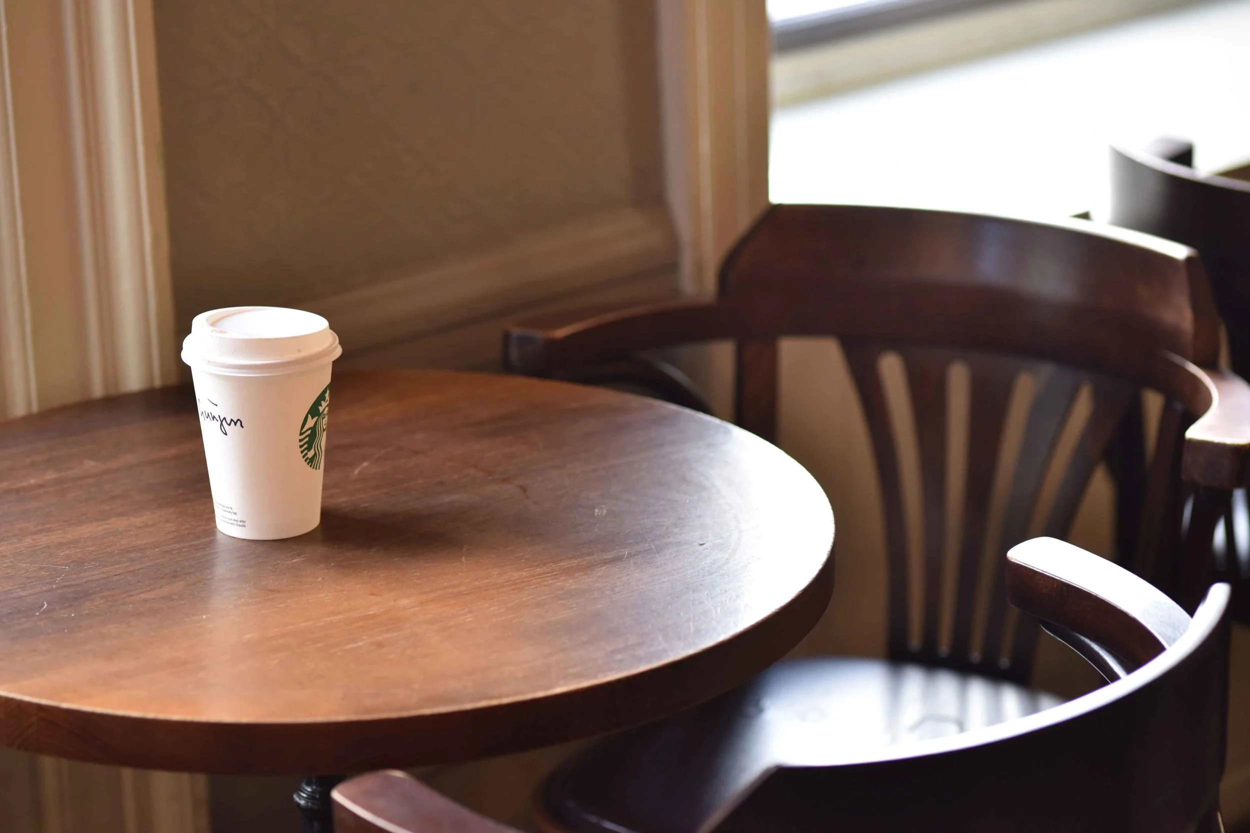  Starbucks, Royal Mile, Old Town, Edinburgh, Scotland. Image©thingstodot.com