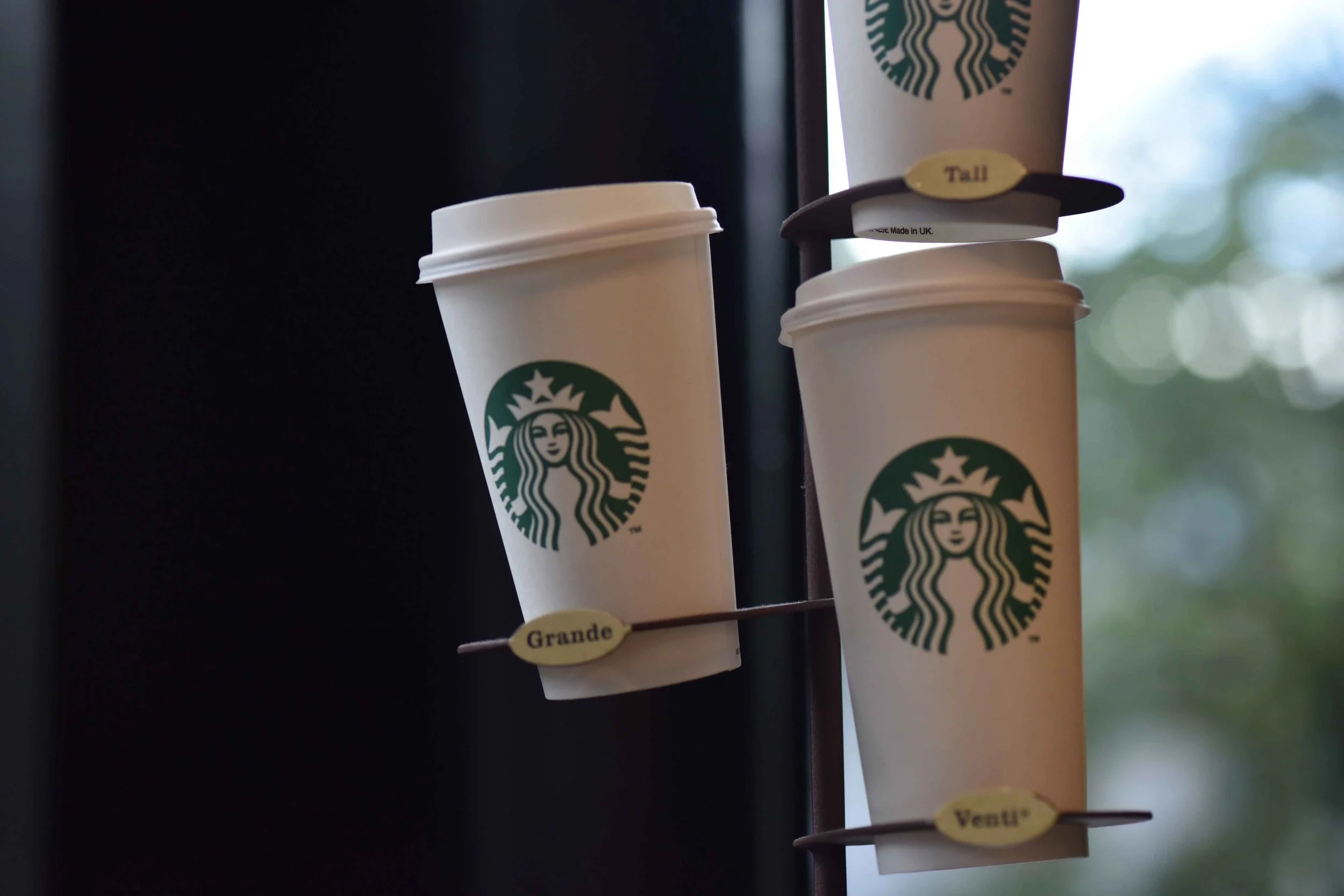 Starbucks, Royal Mile, Old Town, Edinburgh, Scotland. Image©thingstodot.com