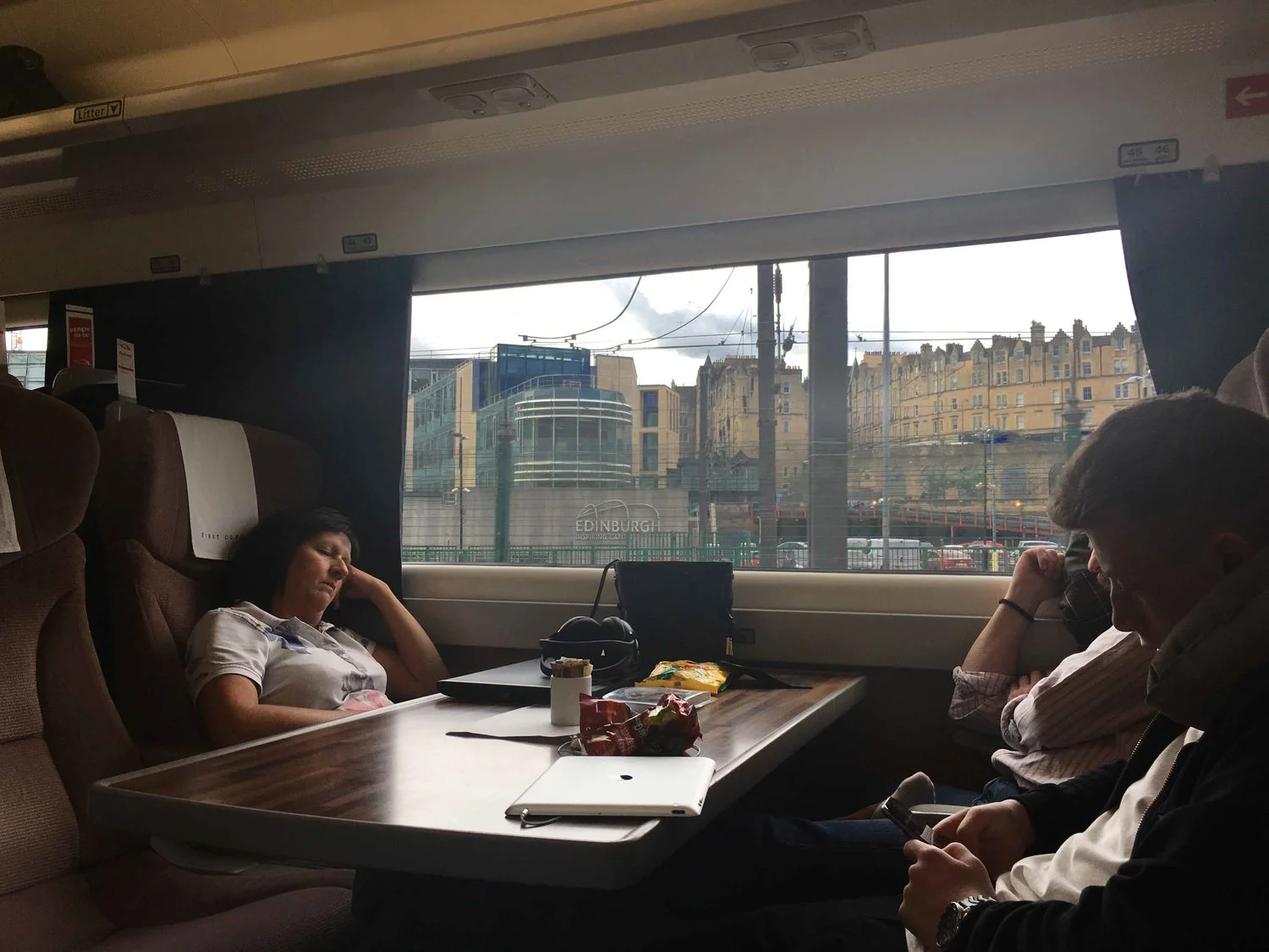 Edinburgh Waverly, railway station, Edinburgh, Scotland. Image©thingstodot.com