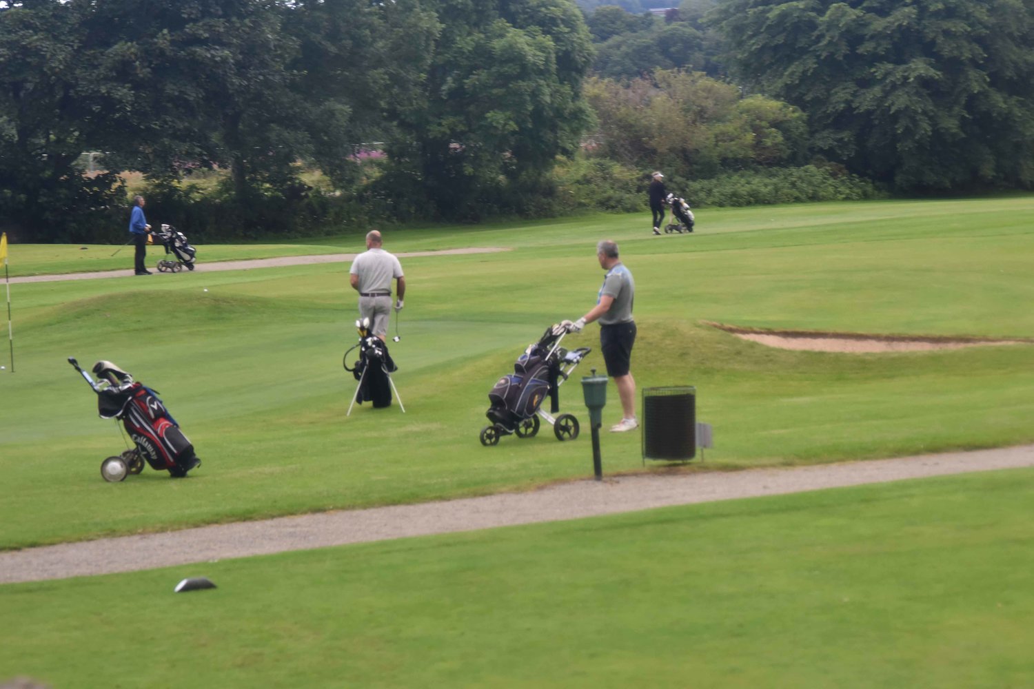 Golf course, Scottish highlands, Scotland, drive from Inverness to Loch Ness. Image©thingstodot.com